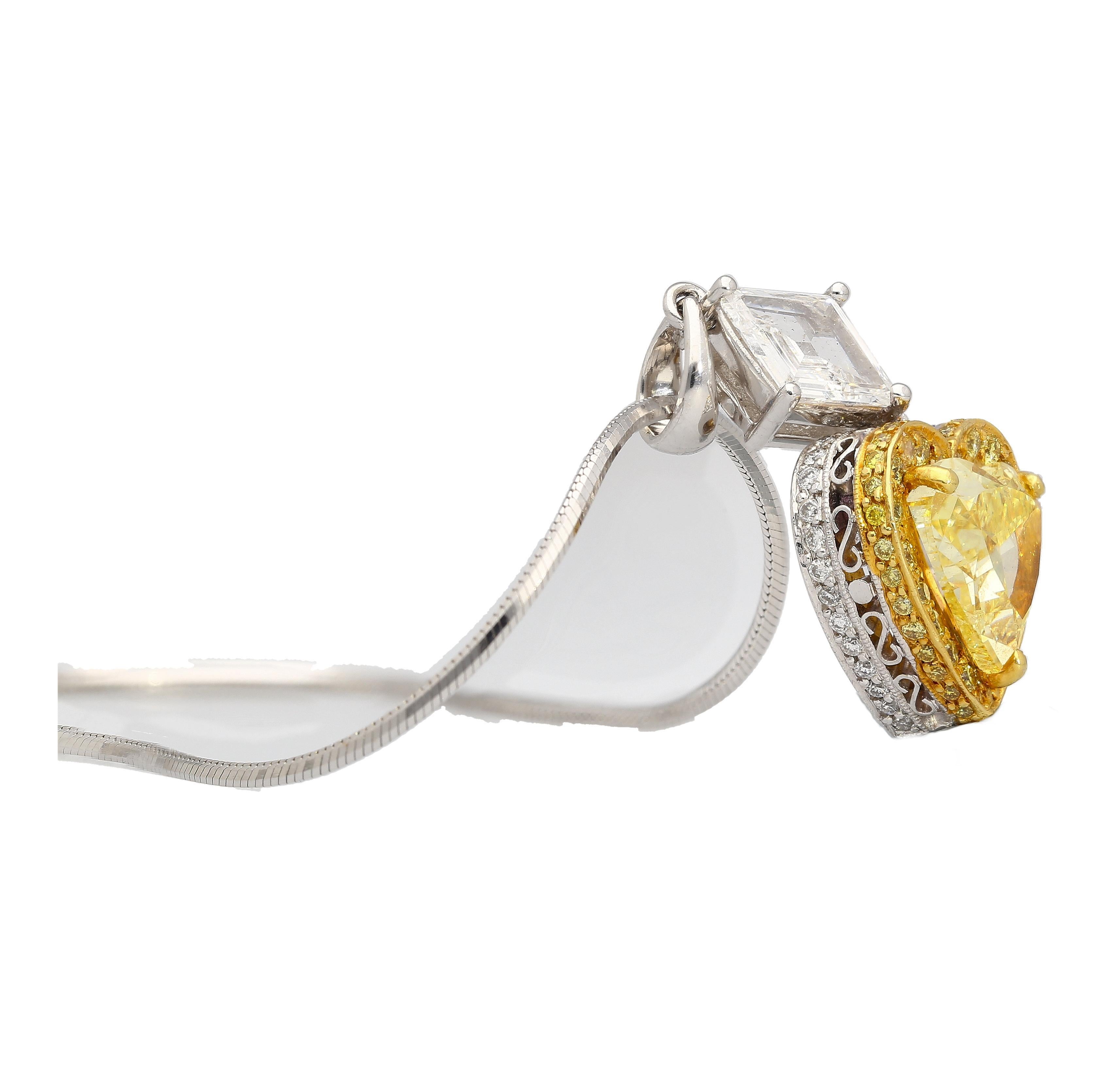 Natural GIA Certified 2.02 Carat Fancy Yellow Diamond Heart Platinum Necklace In New Condition For Sale In Miami, FL