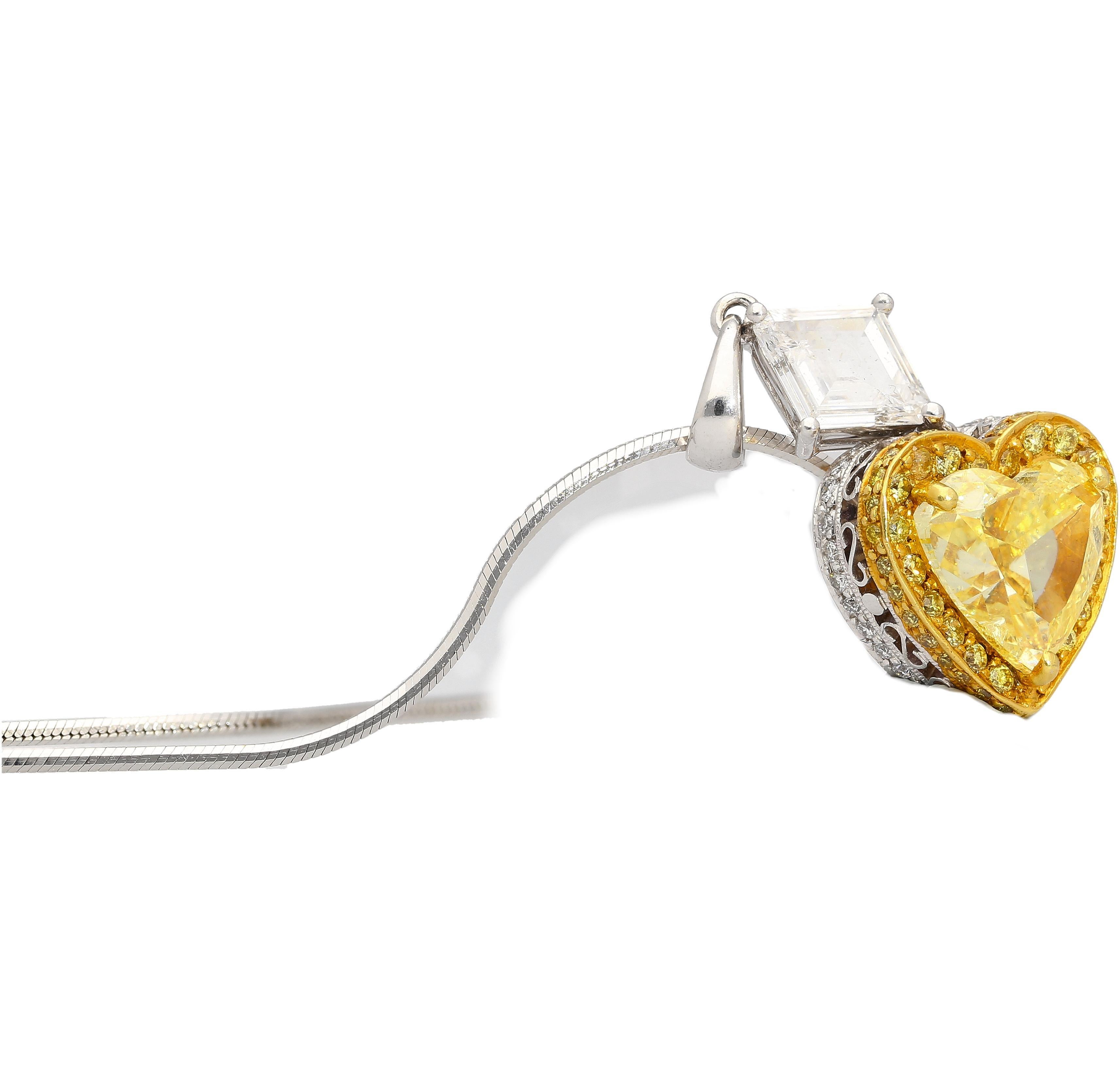 Women's Natural GIA Certified 2.02 Carat Fancy Yellow Diamond Heart Platinum Necklace For Sale