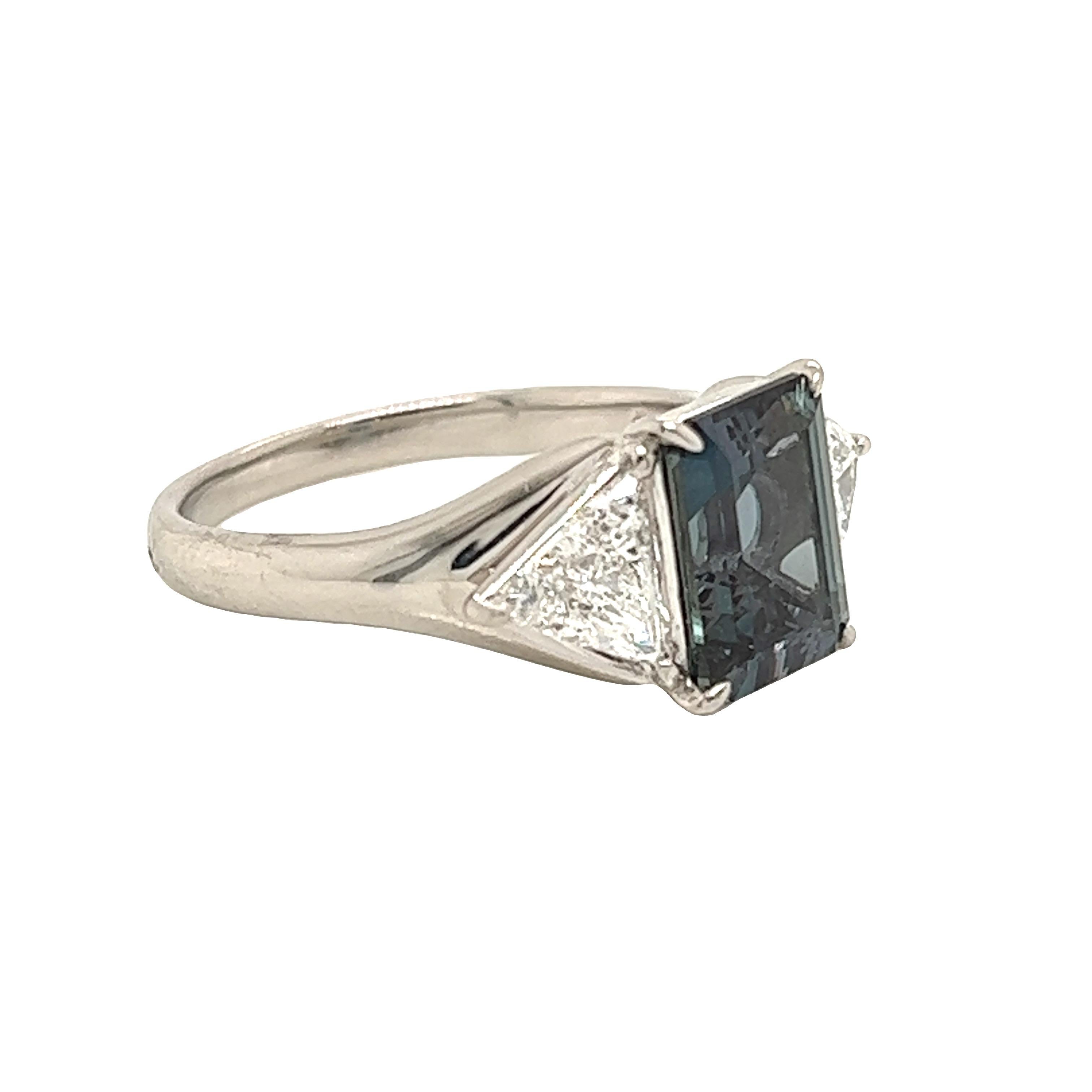Victorian Natural GIA Certified 2.62 Ct. Brazillian Alexandrite & Diamond Cocktail Ring For Sale