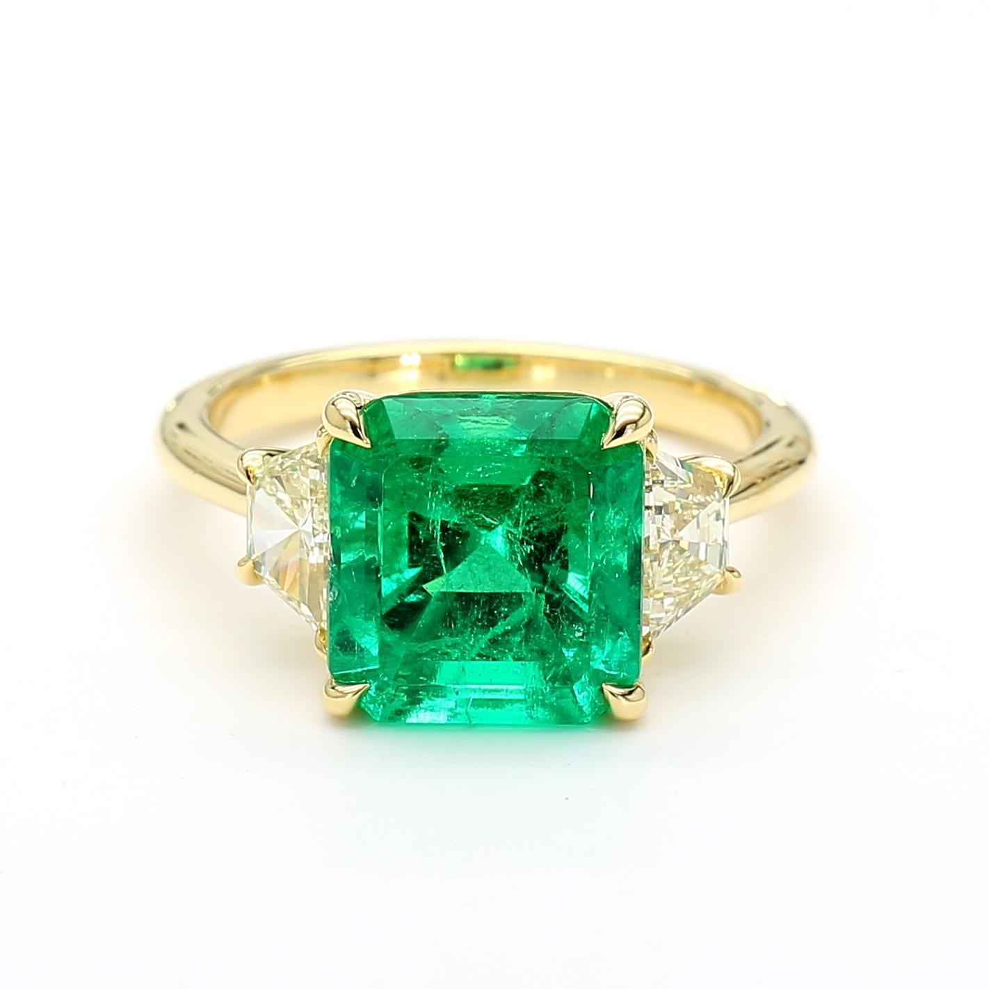 Natürlicher GIA zertifizierter kolumbianischer Smaragd Ring 3,91 Karat im Angebot 3