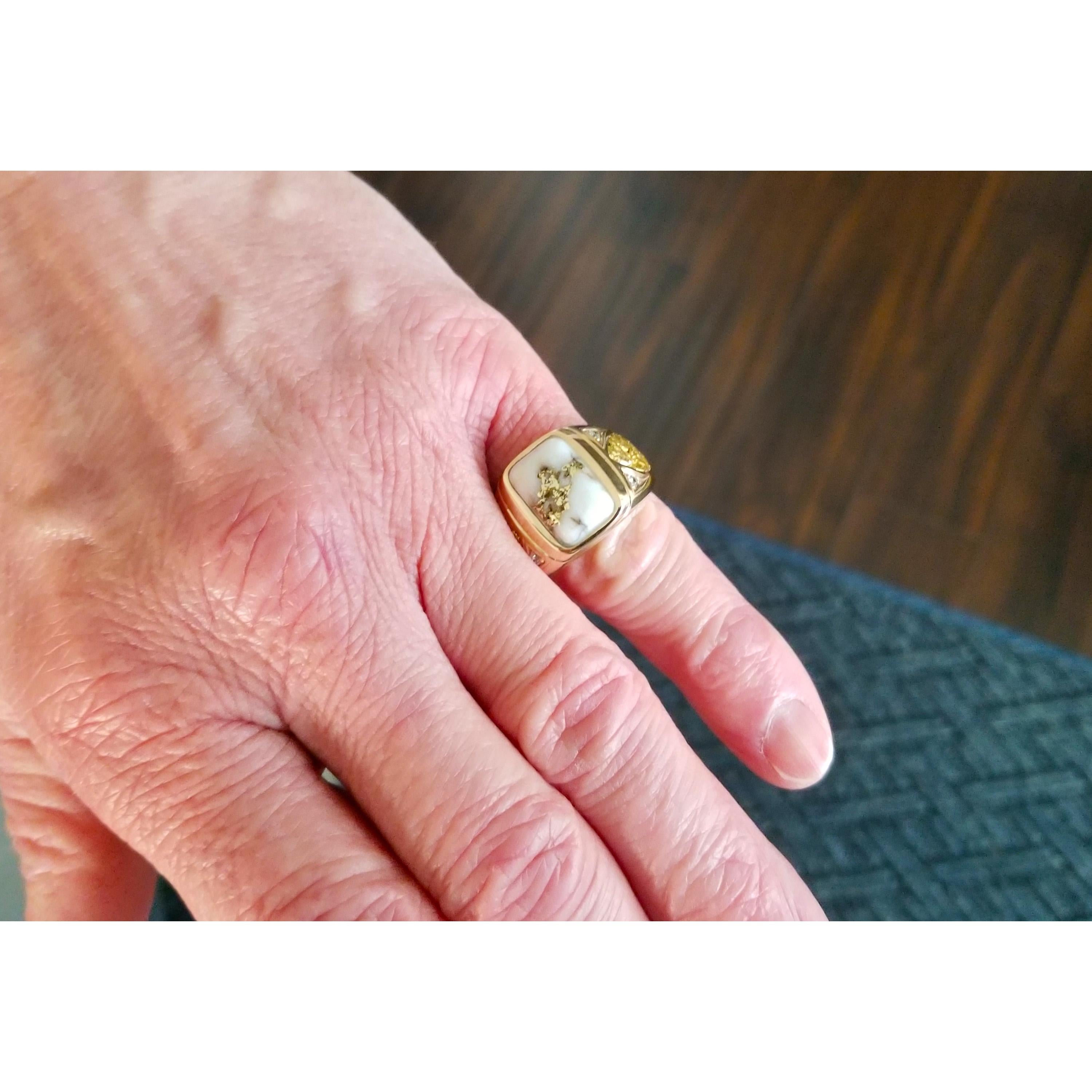 Natural Gold Bearing Quartz and Gold Nugget 14 Karat Gold Men’s Ring In New Condition In Logan, UT