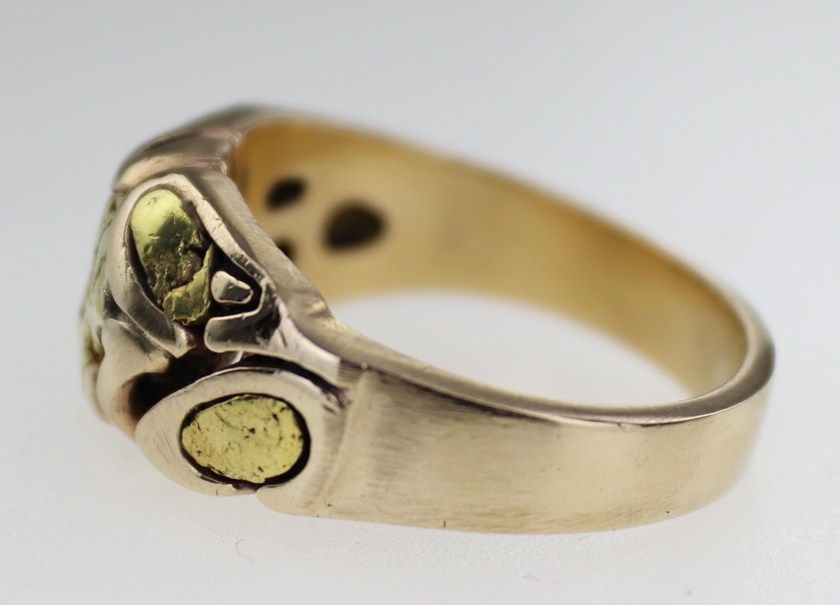 Nugget aus natürlichem Gold, Ring aus 14 Karat Gelbgold im Angebot 1
