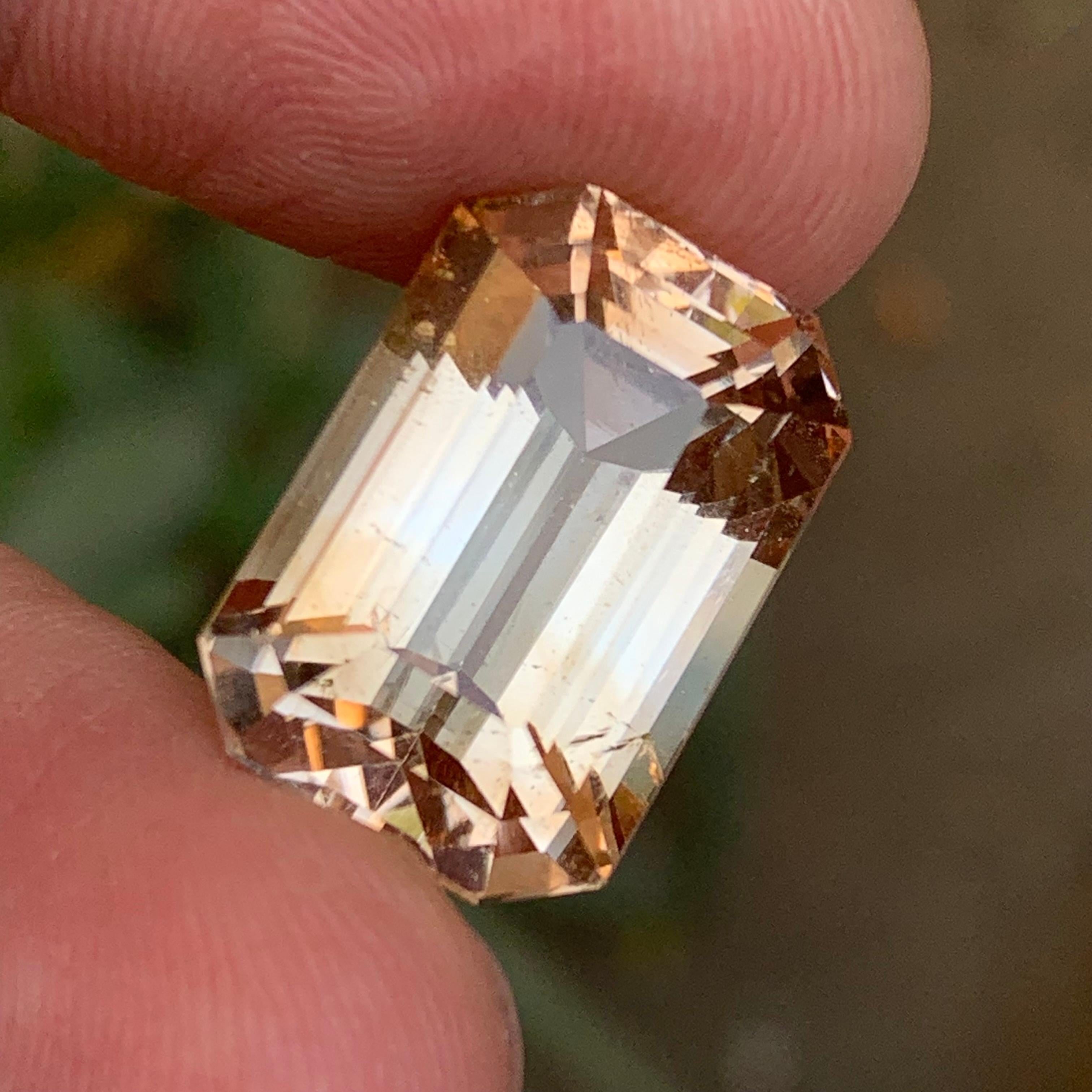 Topacio Marrón Dorado Natural 26.60 Ct Corte Esmeralda Gema Suelta para Colgante Joya en venta 6