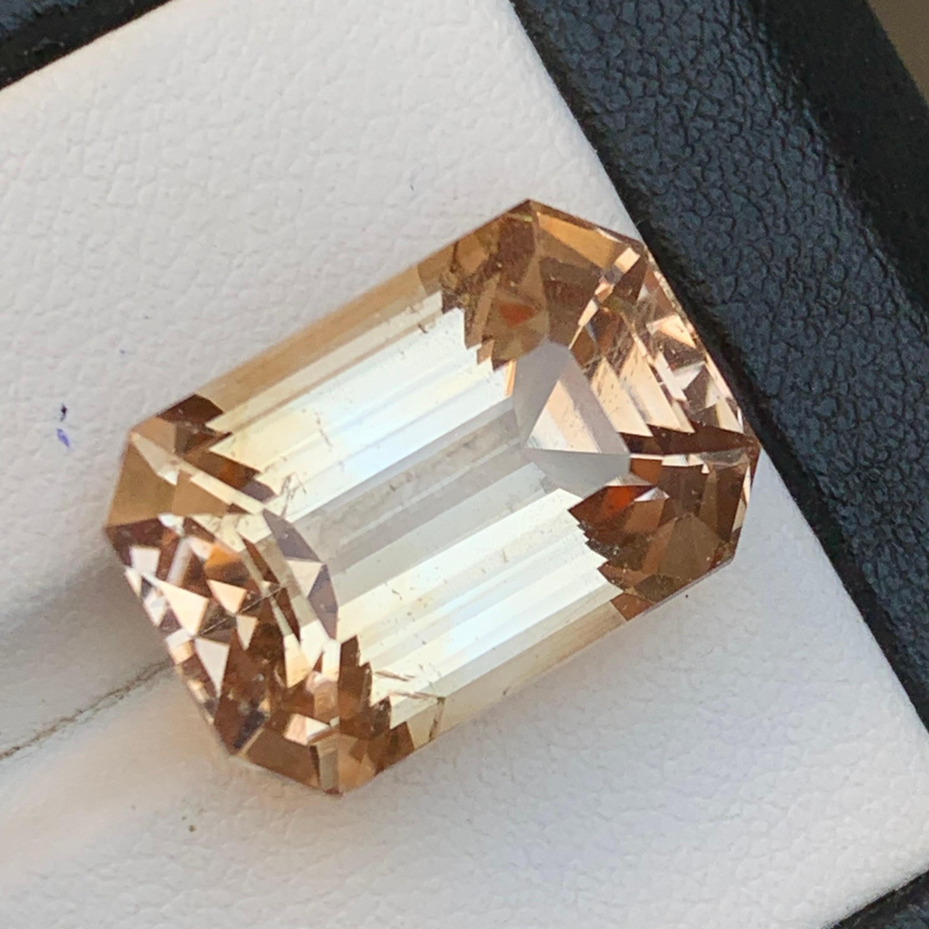 ¡¡¡Topacio Natural Marrón Dorado Gema Suelta para Collar Colgante, Pulsera o cualquier otro Engaste de Joyería Talla Esmeralda de Skardu, Gilgit Pakistán!!!

💎 TIPO DE PIEDRA PRECIOSA: Topacio
⚖️ PESO: 26,60 Quilates
🪚 FORMA Y TALLADO: Talla