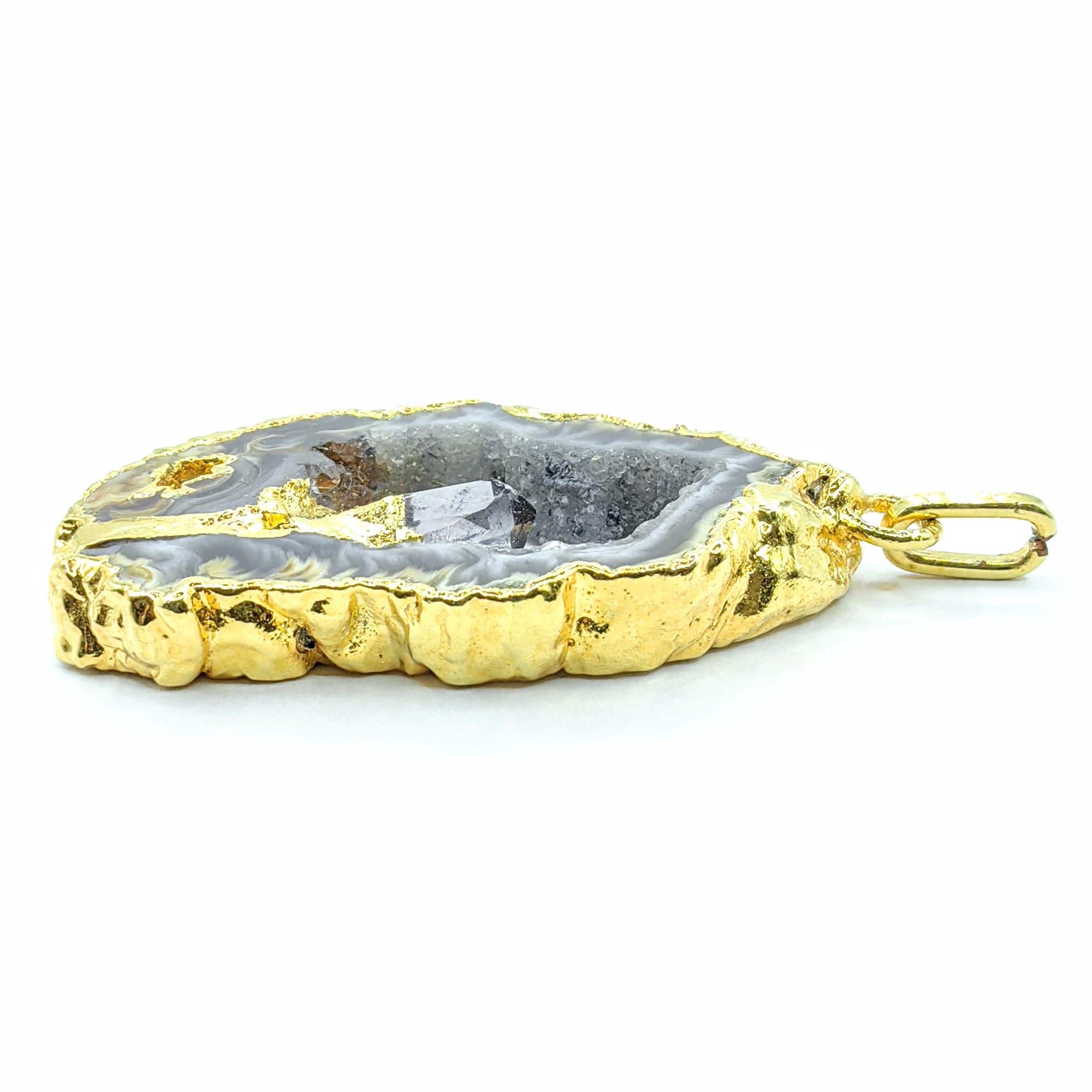 Pendentif collier à bandes grises naturelles et cristal de quartz plaqué or Unisexe en vente