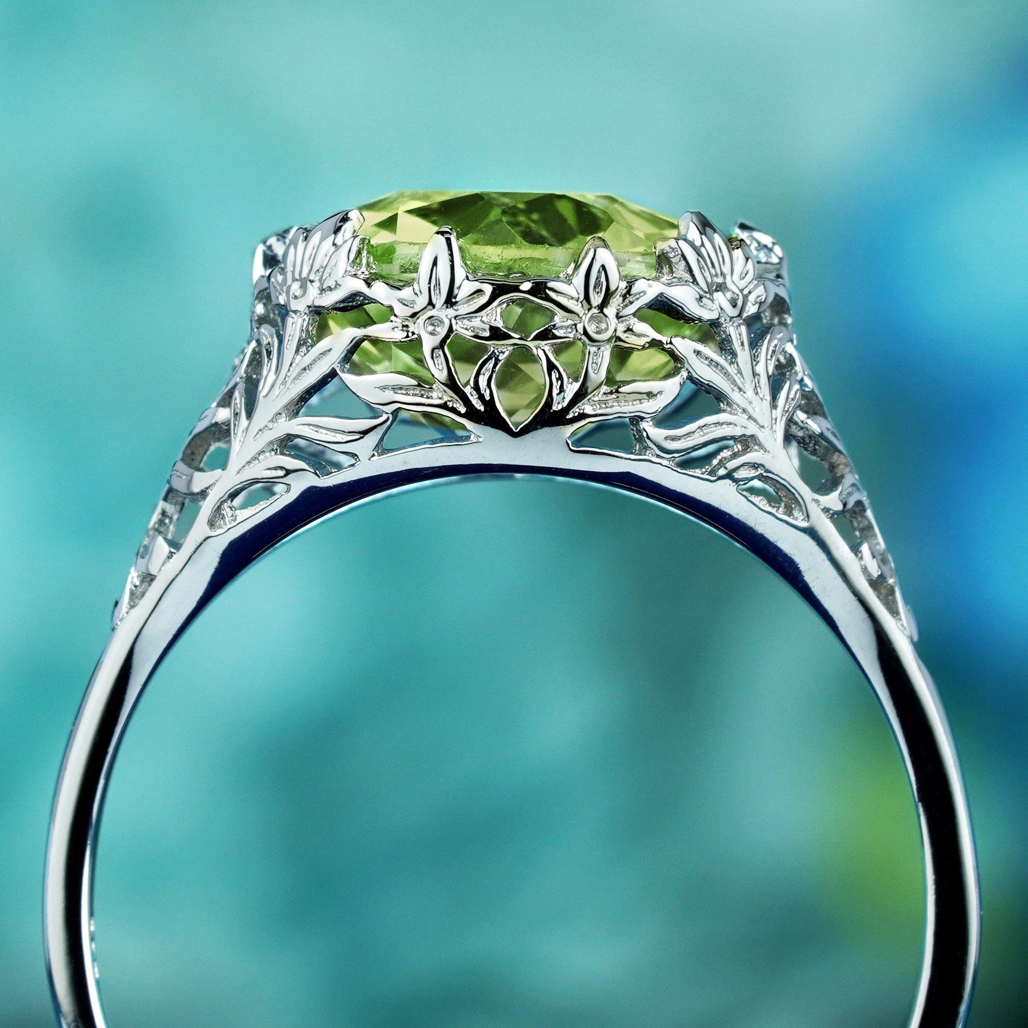 Natural Green Amethyst Vintage Style Filigree Solitaire Ring in Solid 9K Gold In New Condition For Sale In Bangkok, TH