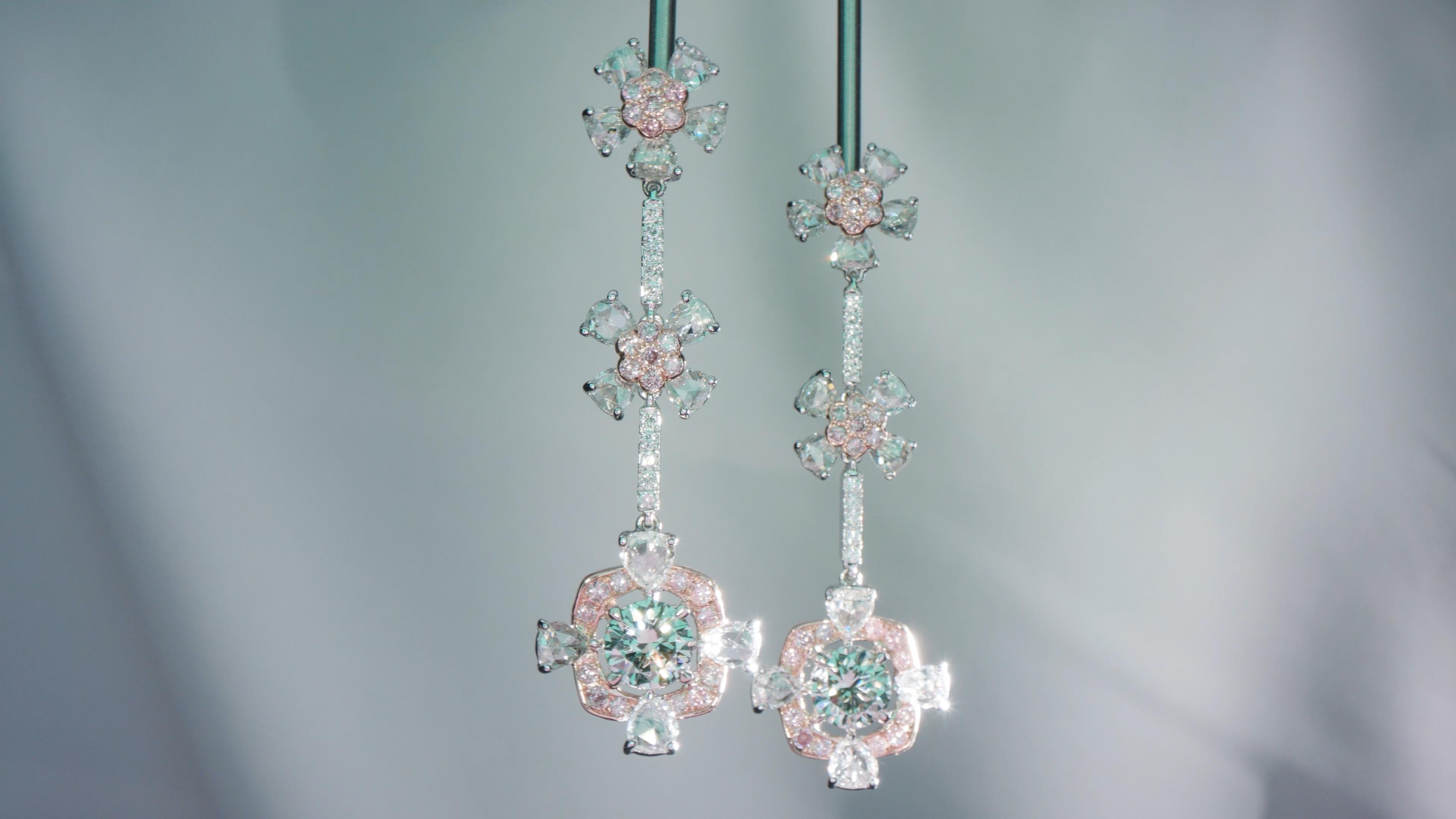 Art Deco Natural Green and Pink Diamond Dangle Earrings in White Gold For Sale