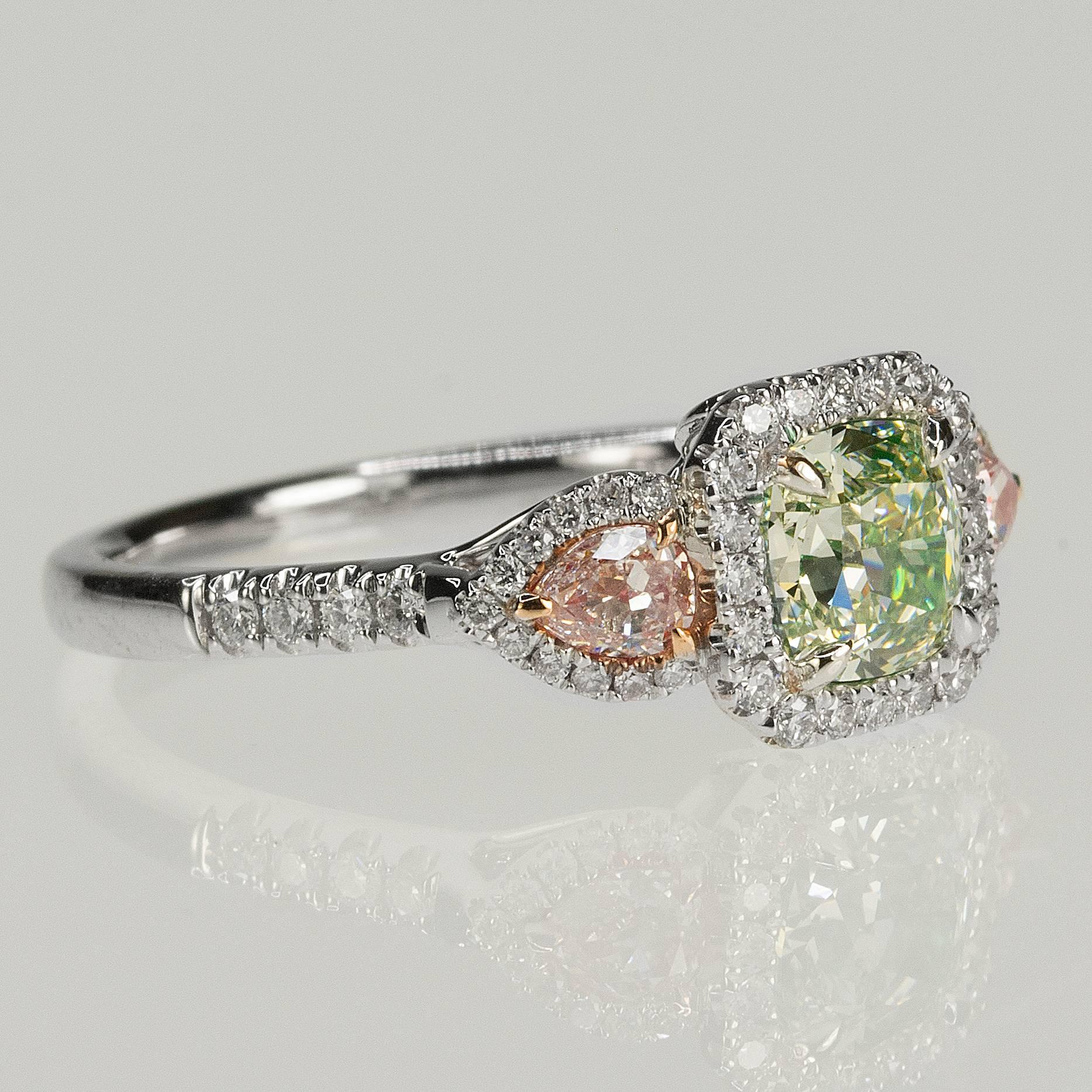 Natural Green and Pink Diamond Ring In New Condition In Sarasota, FL
