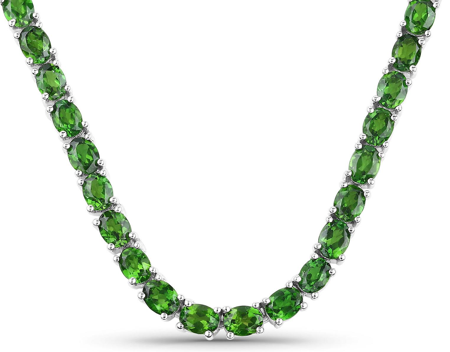 Contemporary Natural Green Chrome Diopside Tennis Necklace 19 Carats Sterling Silver For Sale