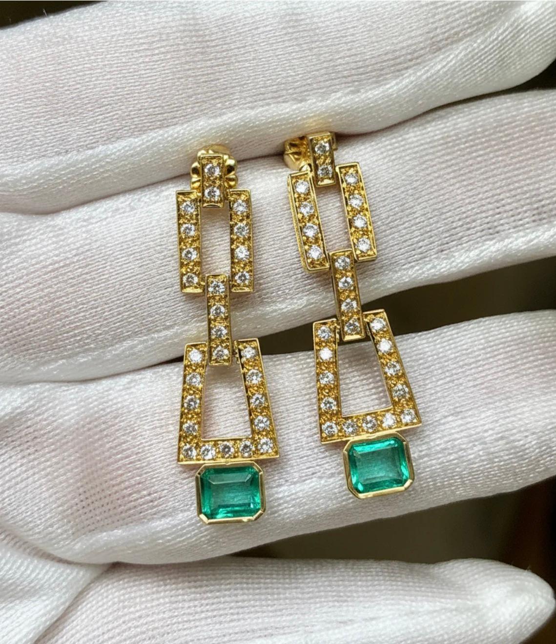 2,80 Karat natürliche kolumbianische Smaragd-Diamant-Tropfen-Ohrringe 18 Karat im Angebot 3