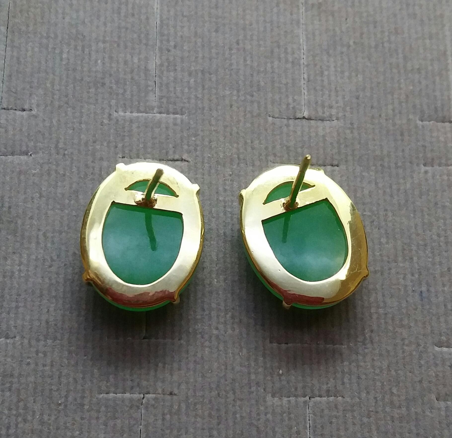 Cabochon Natural Green Color Jade Oval Cabs 14 Karat Yellow Gold Stud Earrings For Sale