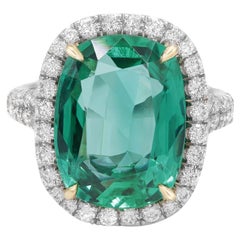 Natürlicher grüner sambischer Smaragd im Kissenschliff und Diamant-Halo-Ring, Platin 7,30cts
