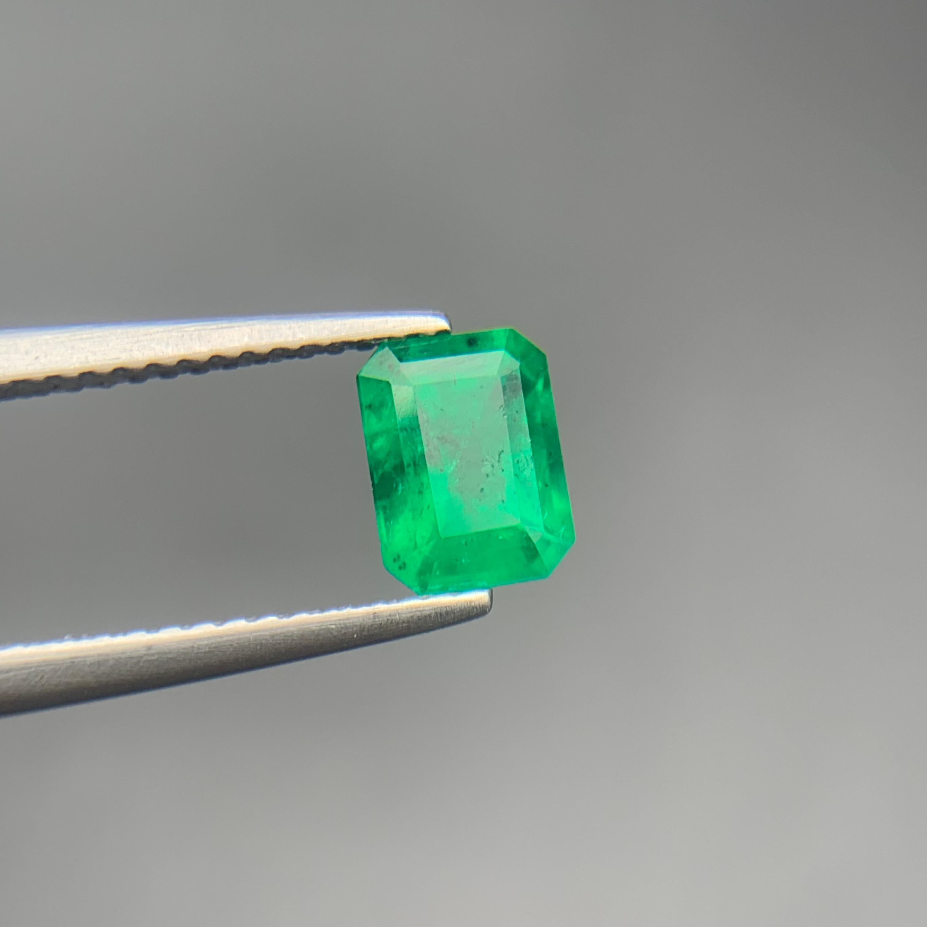 Natürlicher grüner Smaragd 1,14 Karat Loser Edelstein - für Ring oder Schmuckfassung im Angebot 6