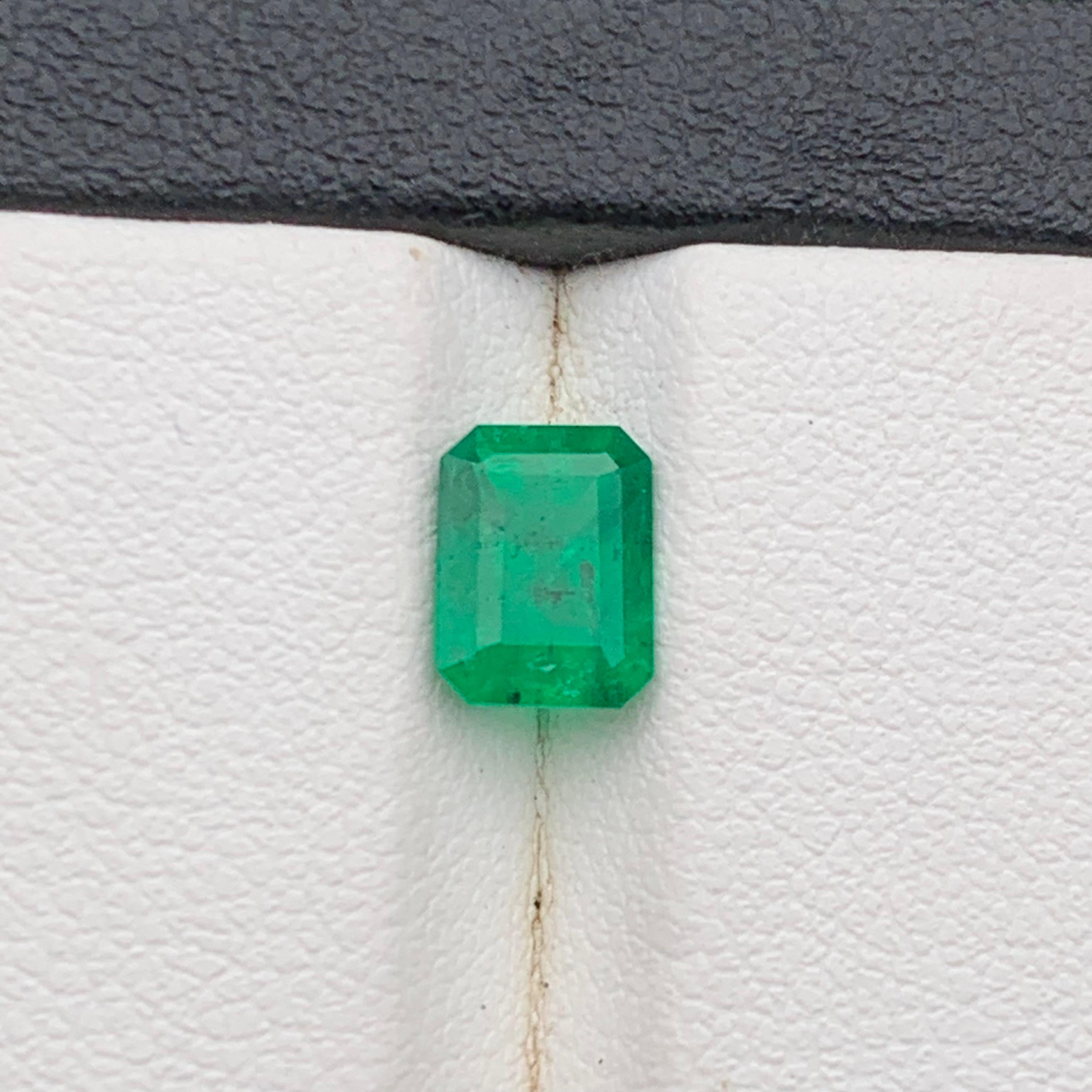 Natürlicher grüner Smaragd 1,14 Karat Loser Edelstein - für Ring oder Schmuckfassung im Zustand „Neu“ im Angebot in Peshawar, PK