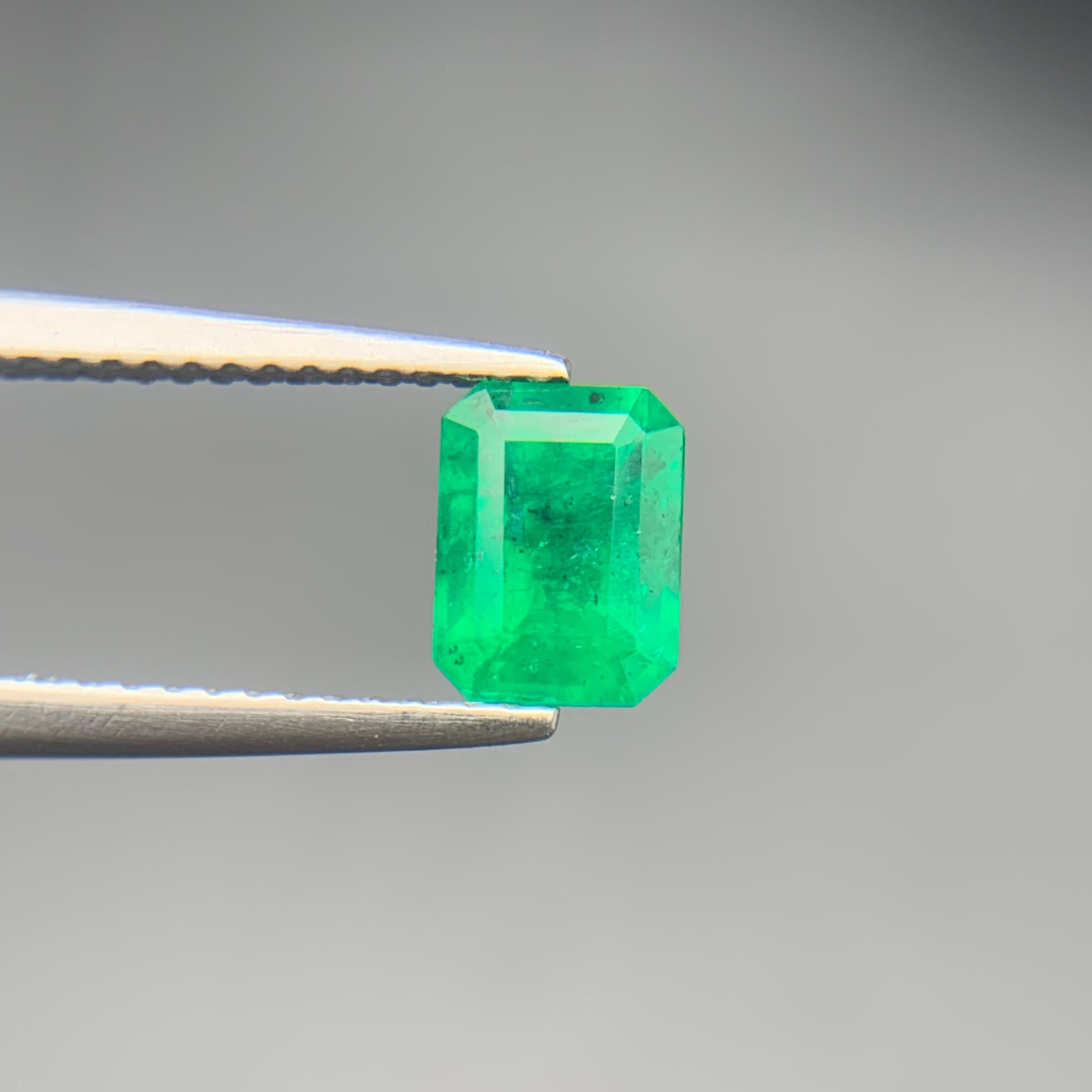 Natürlicher grüner Smaragd 1,14 Karat Loser Edelstein - für Ring oder Schmuckfassung im Angebot 3