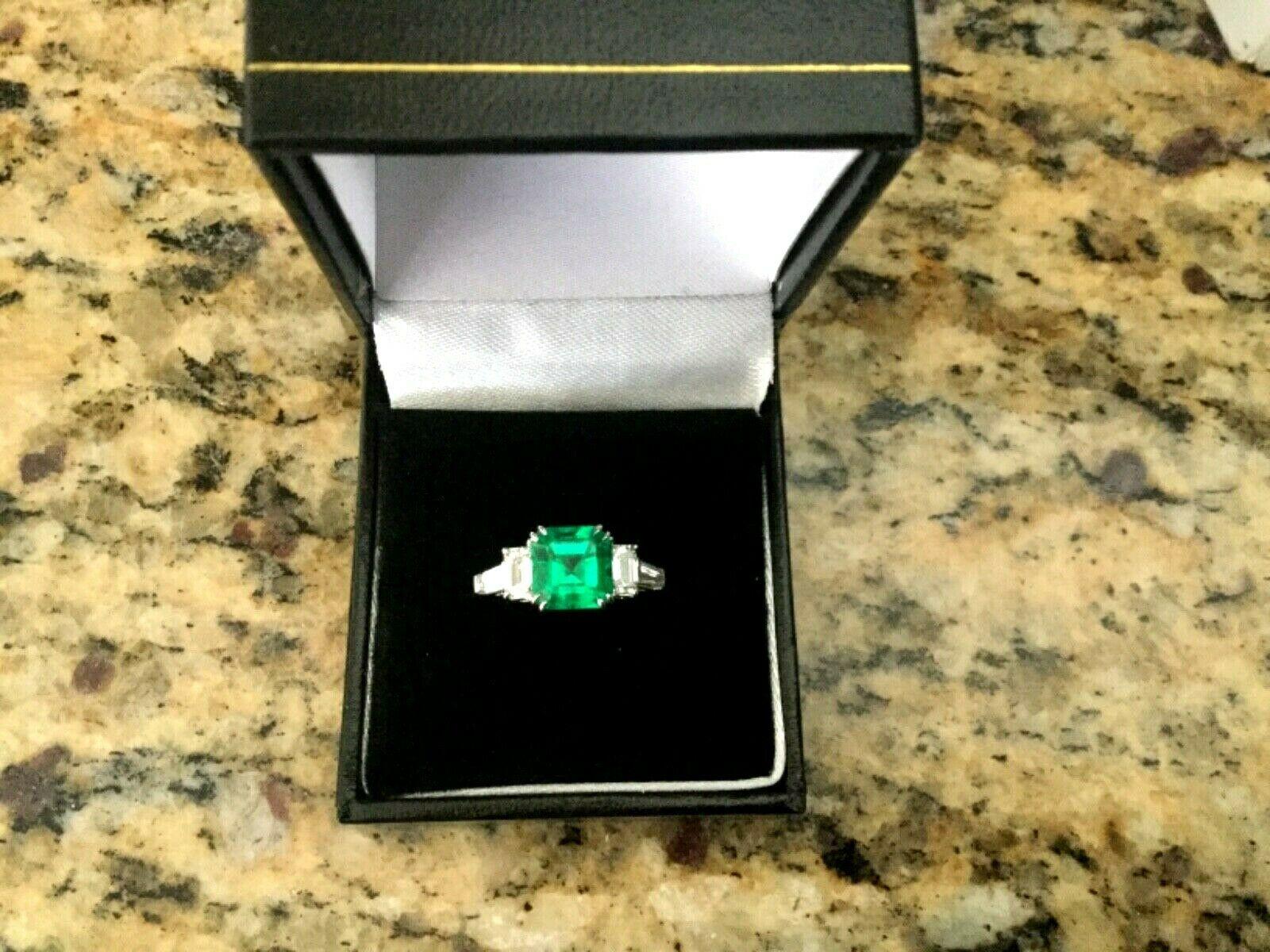 Natural Green Emerald 2.15 Ct GIA Certified with 18 Karat Gold and Diamond Ring 4