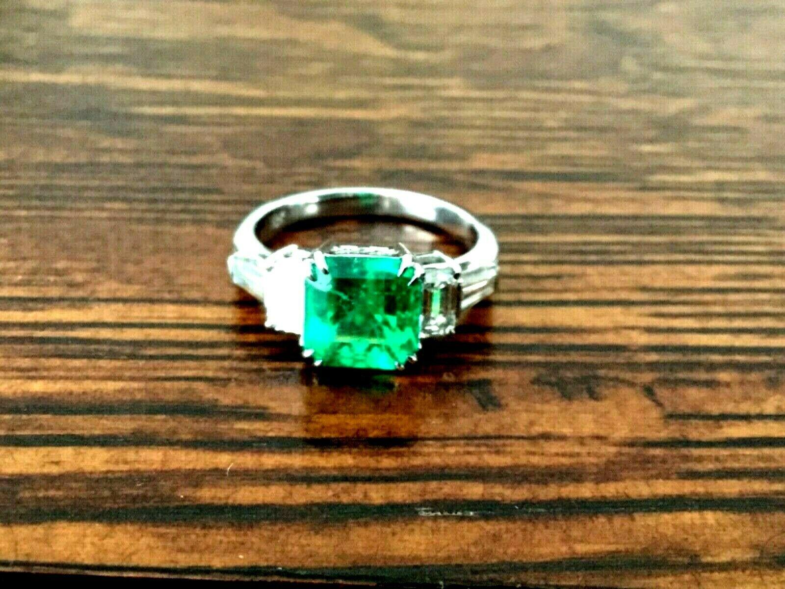 Natural Green Emerald 2.15 Ct GIA Certified with 18 Karat Gold and Diamond Ring 3