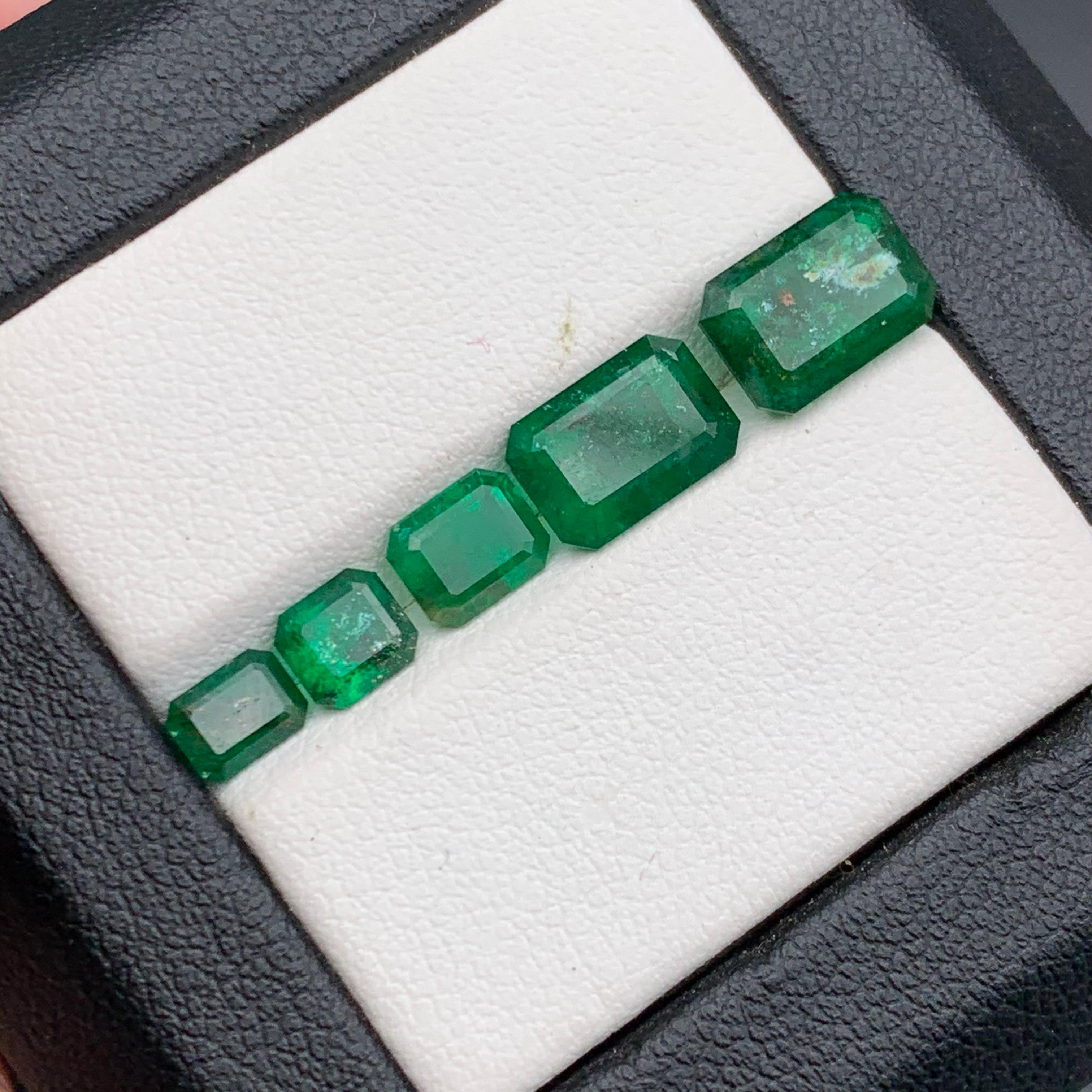 Natürlicher grüner Smaragd 5,57 Ct lose Edelsteine Schmuck Größe Lot von Swat im Angebot 4