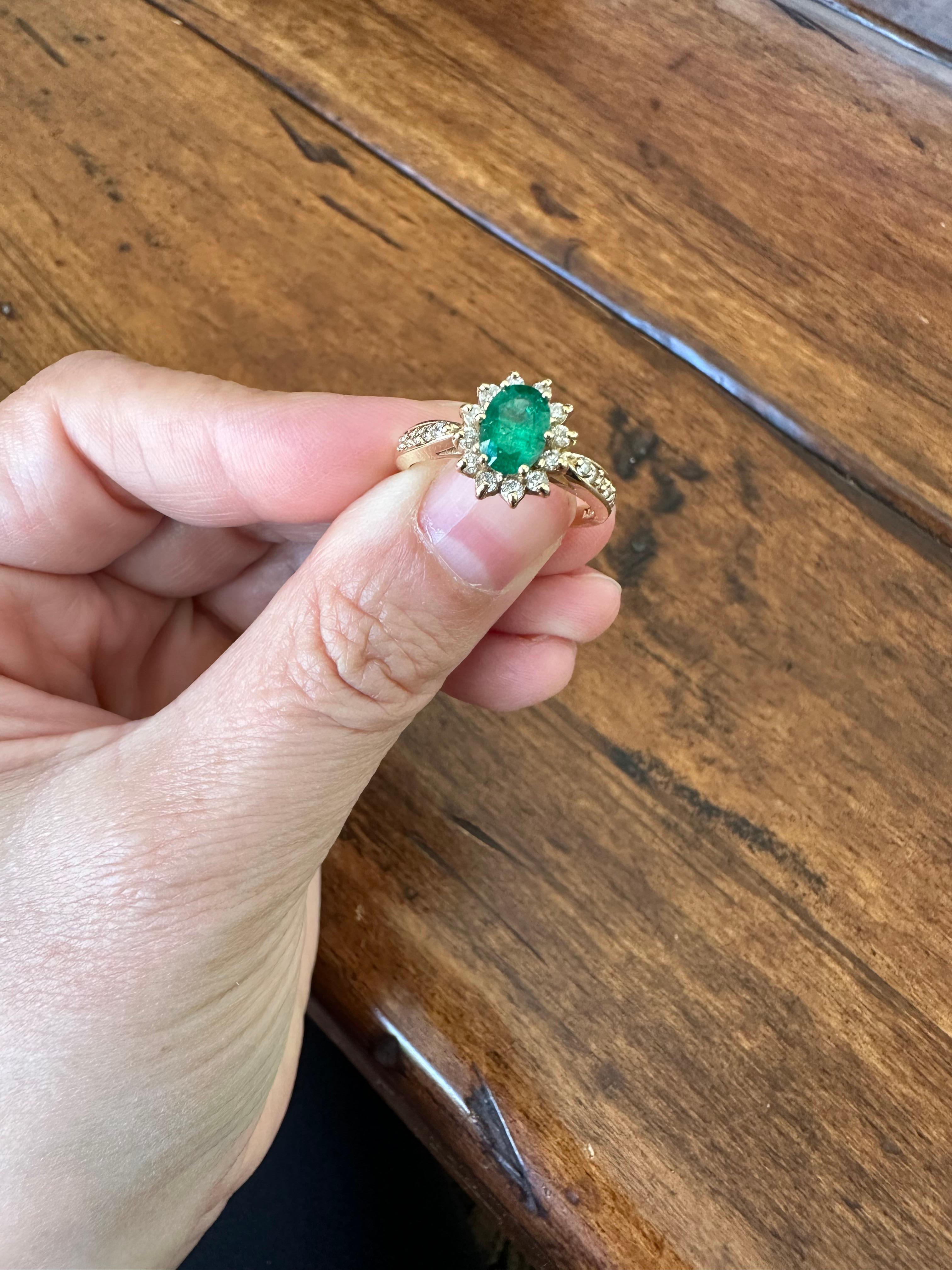 Natural Green Emerald and Diamond Ring For Sale 4