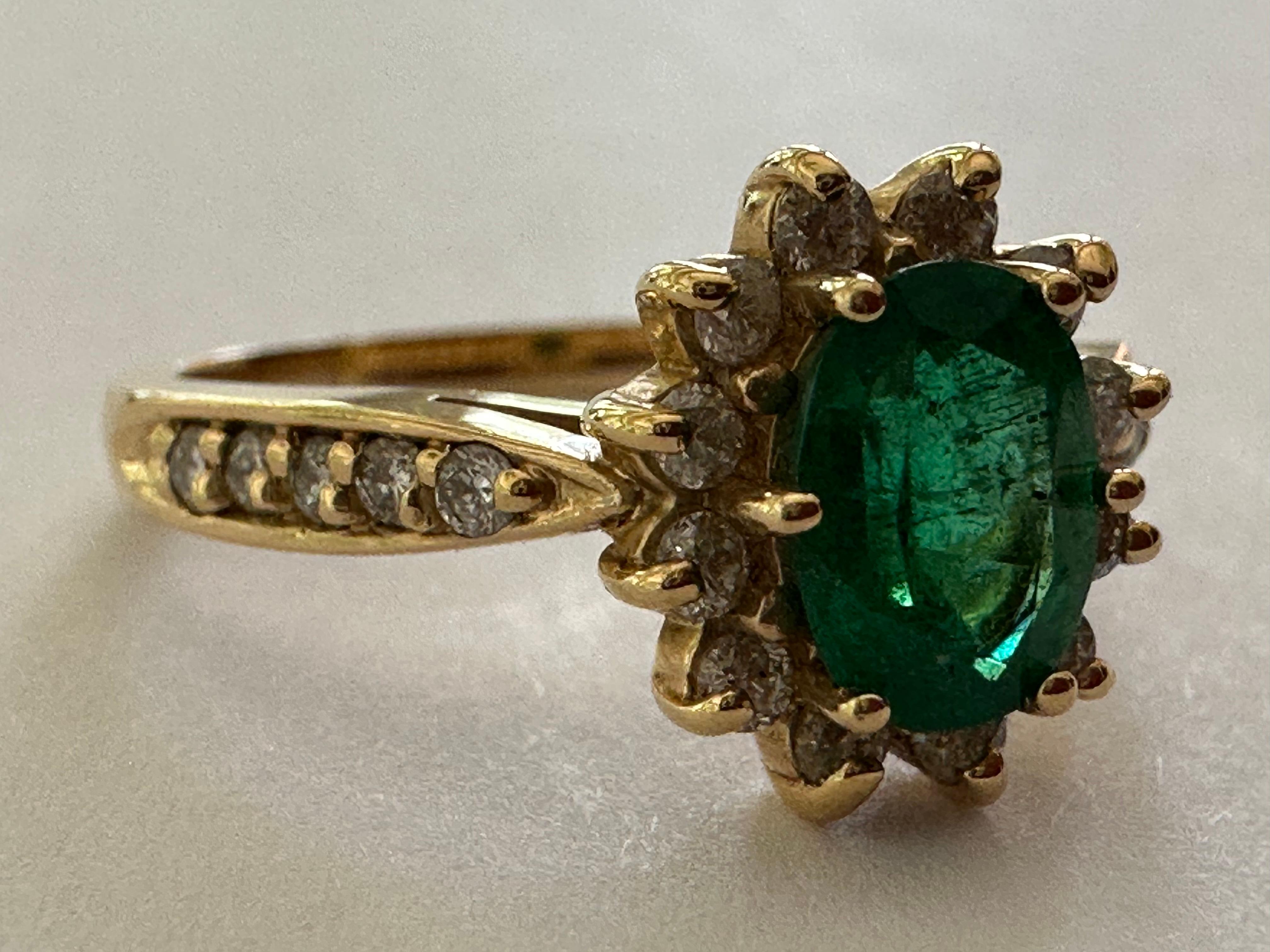 Natural Green Emerald and Diamond Ring For Sale 1