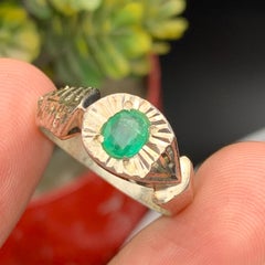 Natural Green Emerald Cocktail Ring in 925 Sterling Silver — Handmade Jewelry
