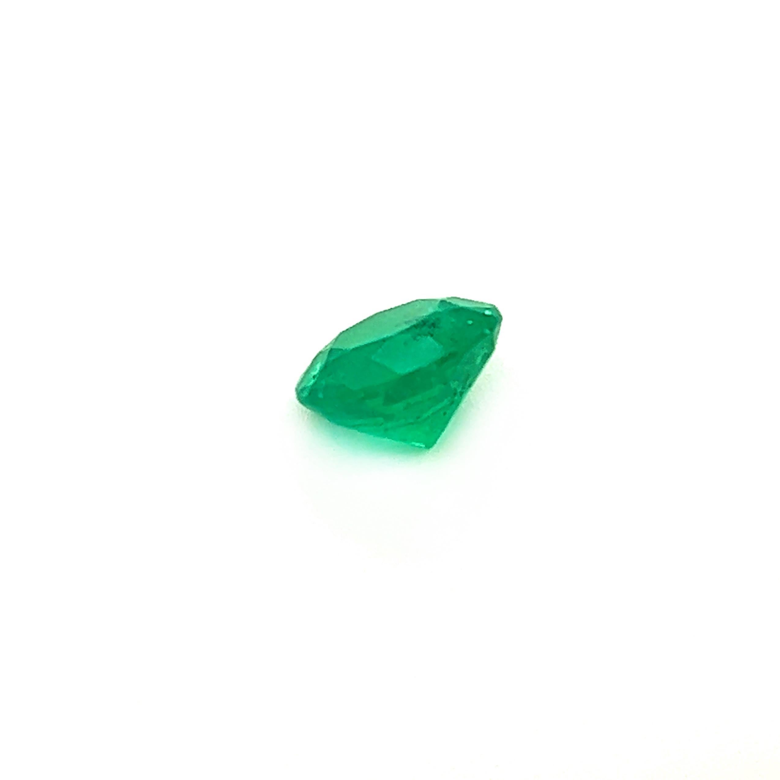 Natürlicher grüner Smaragd Edelstein 2,66 Karat mit GIA Bericht / JupiterGem im Zustand „Neu“ in Los Angeles, CA