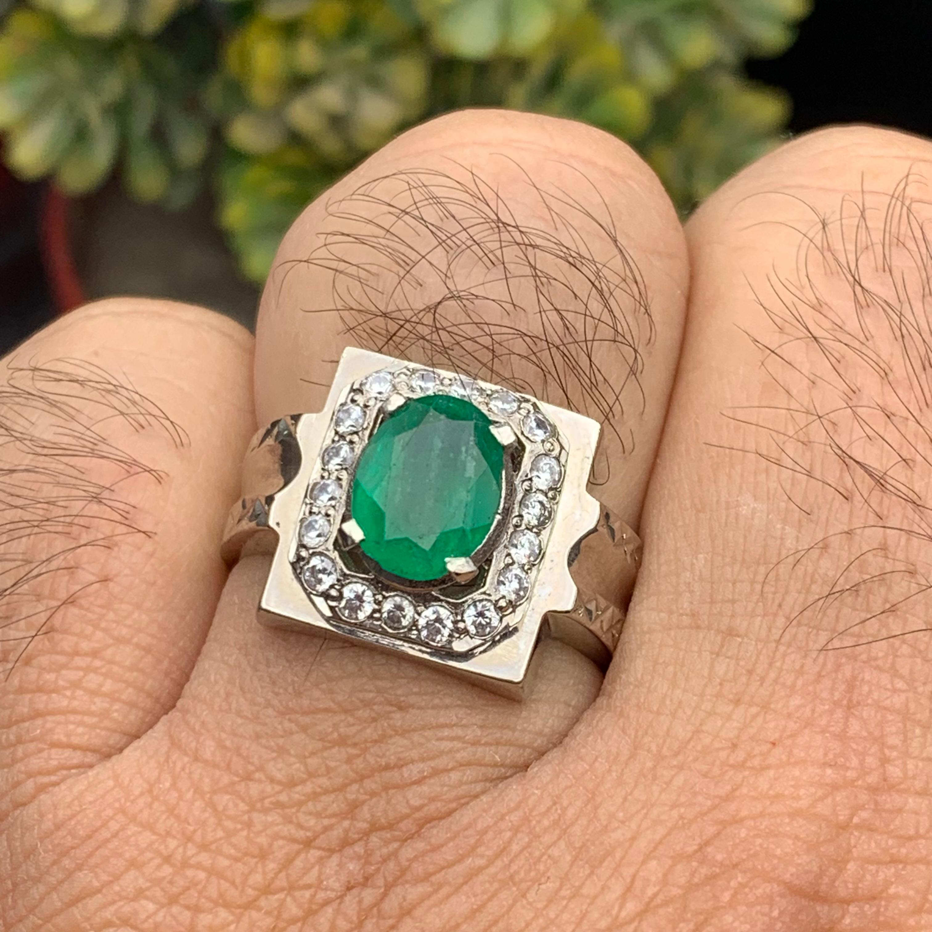 Anello con smeraldo verde naturale in argento 925 - Cocktail fatto a mano, taglia 10 In condizioni Nuovo in vendita a Peshawar, PK