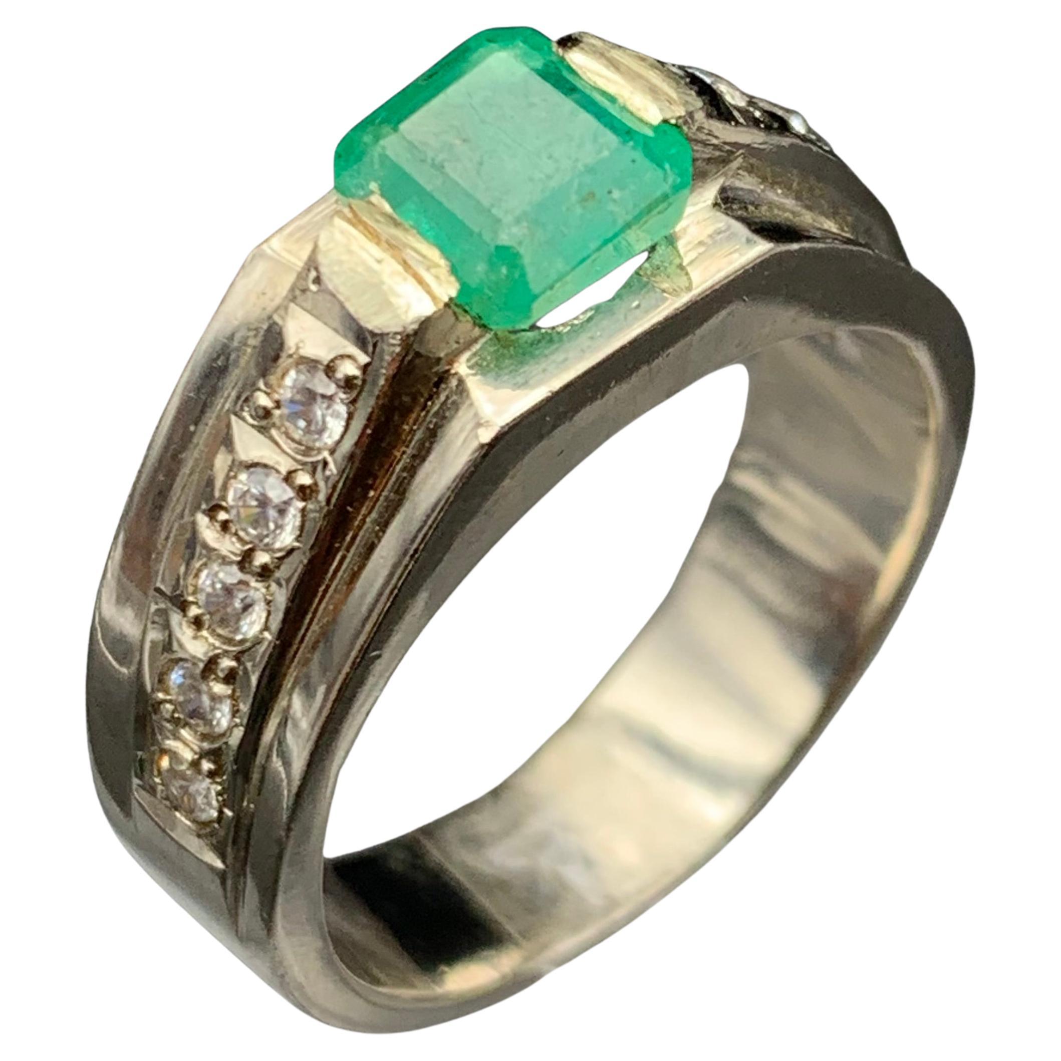 Natural Green Emerald Ring in 925 Sterling Silver — Handmade Rhodium Plated