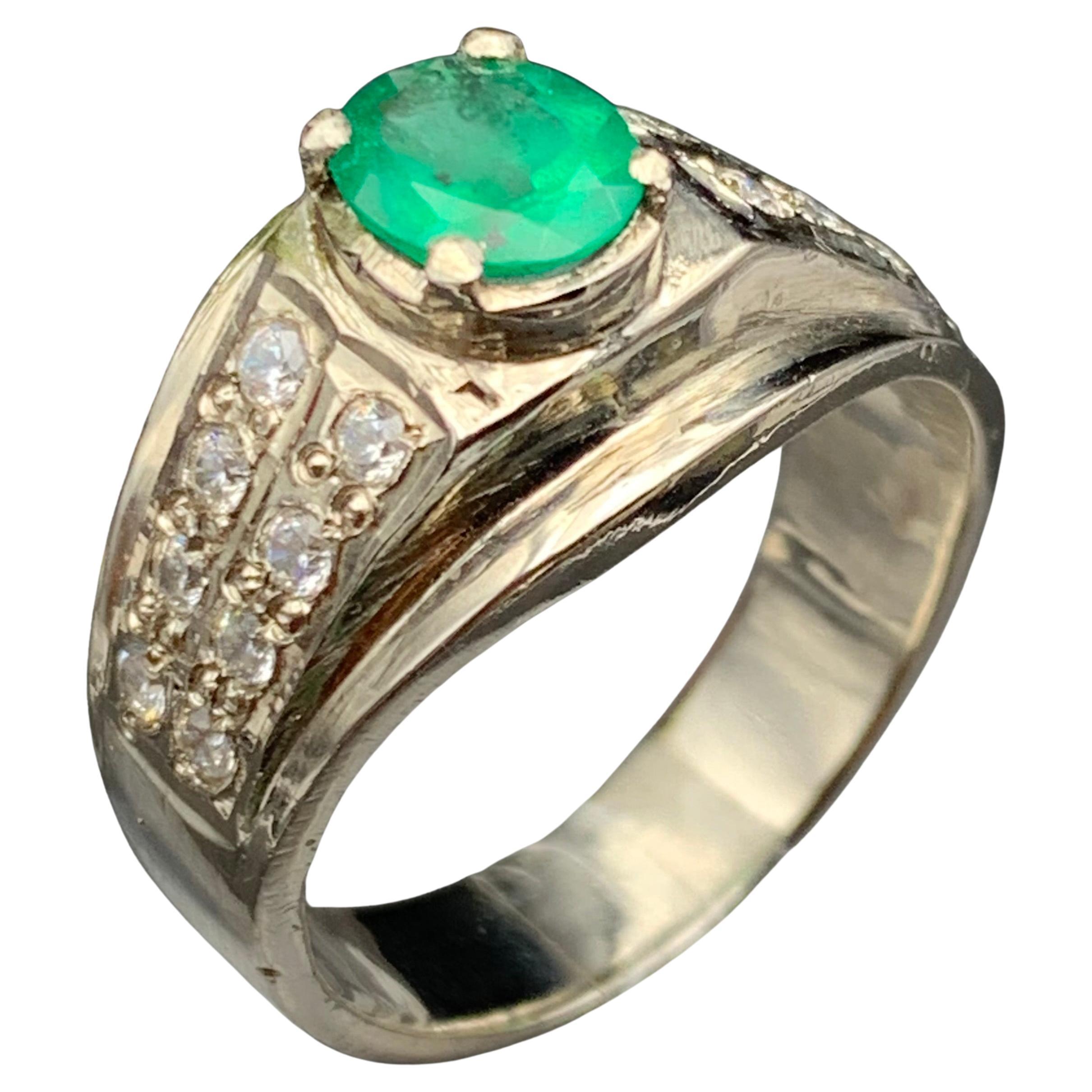 Natural Green Emerald Ring in 925 Sterling Silver — Handmade Rhodium Plated Jewe