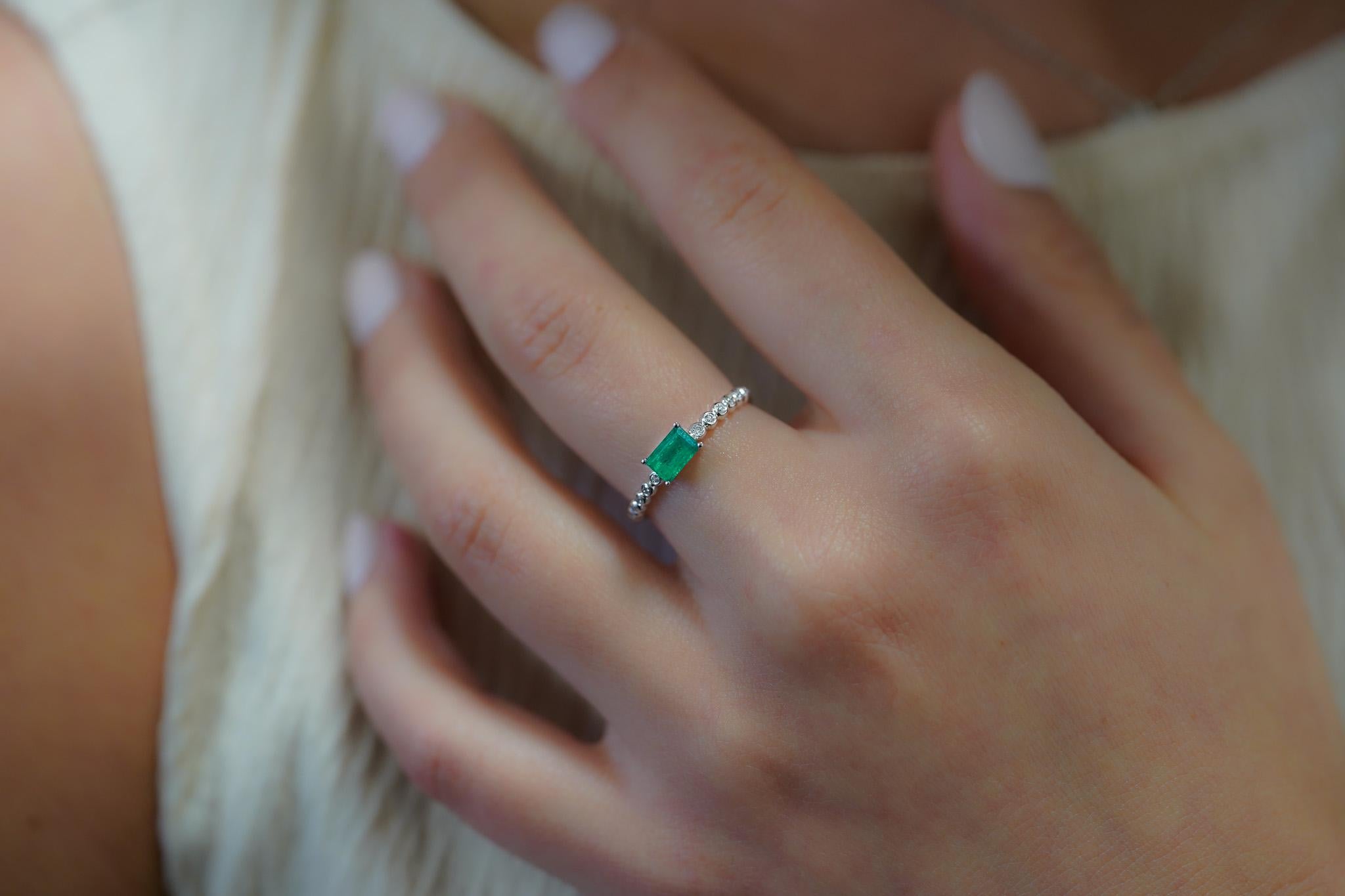 Emerald Cut Natural Green Emerald with Bezel Set Diamond Side Stones Stacking Ring For Sale