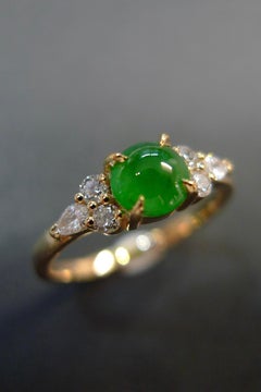 Natürliche grüne Jade und Diamant Frauen modernen Verlobungsring 14K Solid White Gold