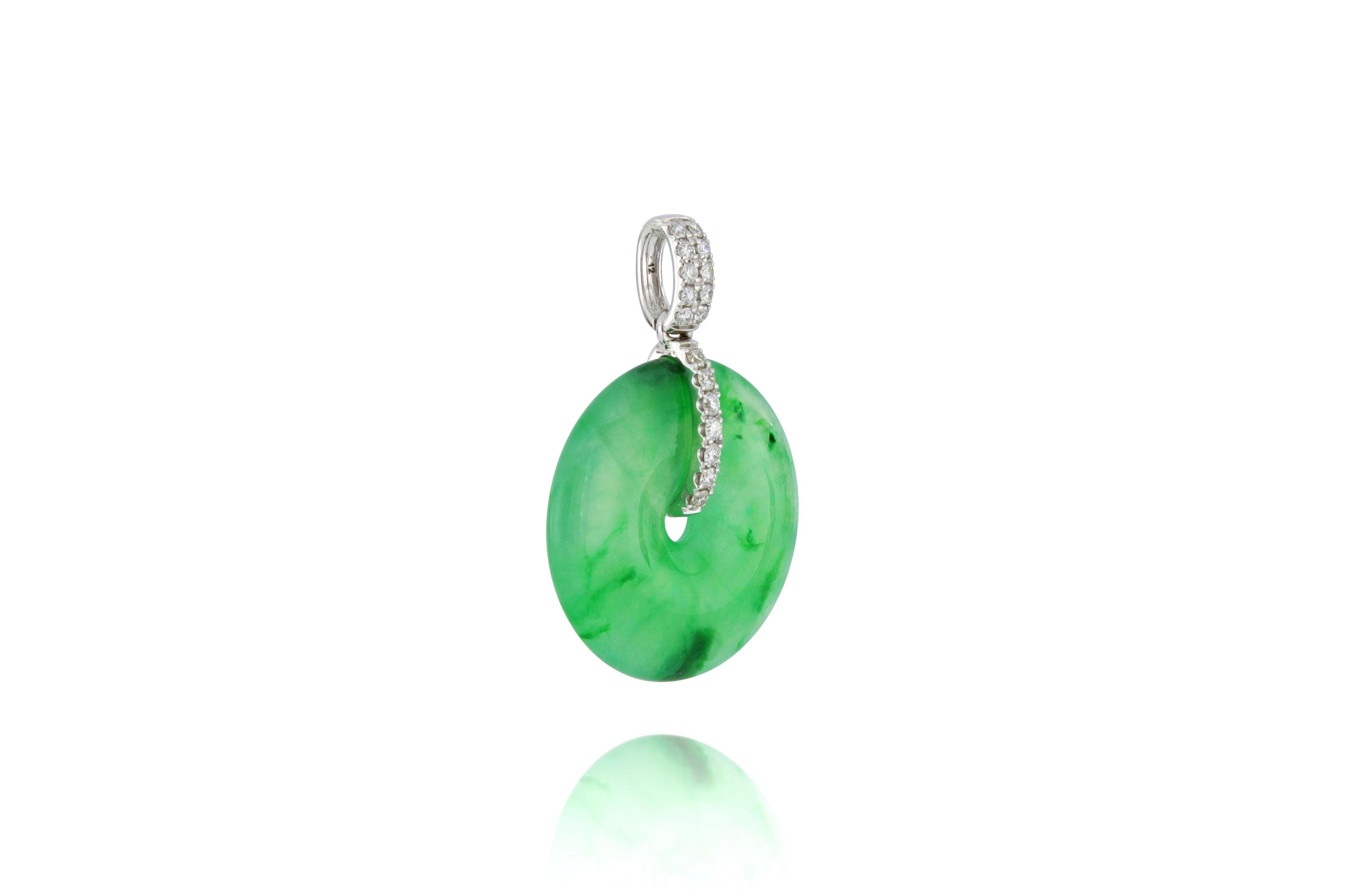 Brilliant Cut Natural Green Jadeite and Diamond Pendant in 18K Gold with Necklace For Sale