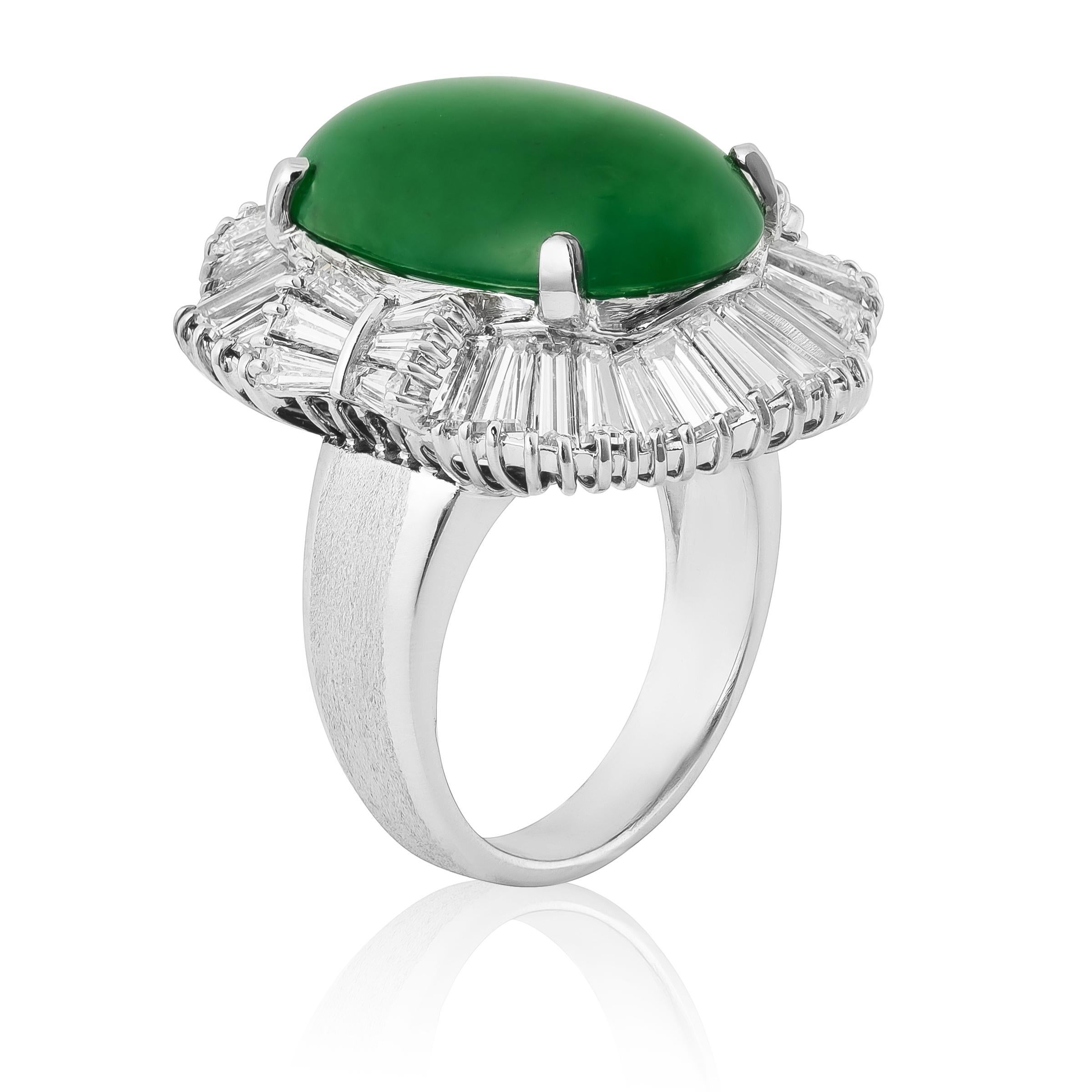 Natural Green Jadiete Jade Stone 14.70 cts in 18KWG Ring w Diamonds / GIA Report In New Condition For Sale In Los Angeles, CA
