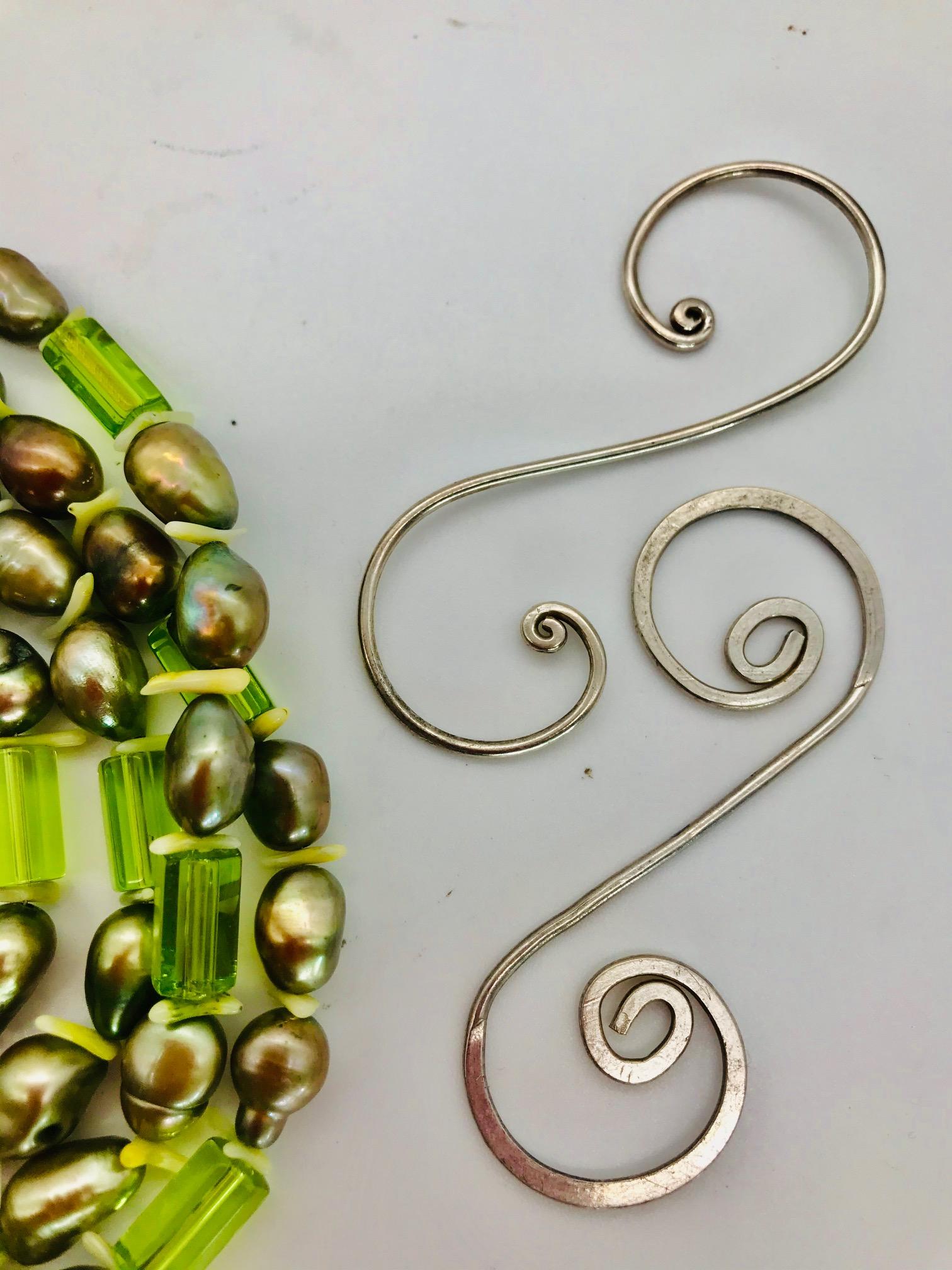 Natural green Pearls and  Peridot Stones with Silver clasp, by Sylvia Gottwald For Sale 2