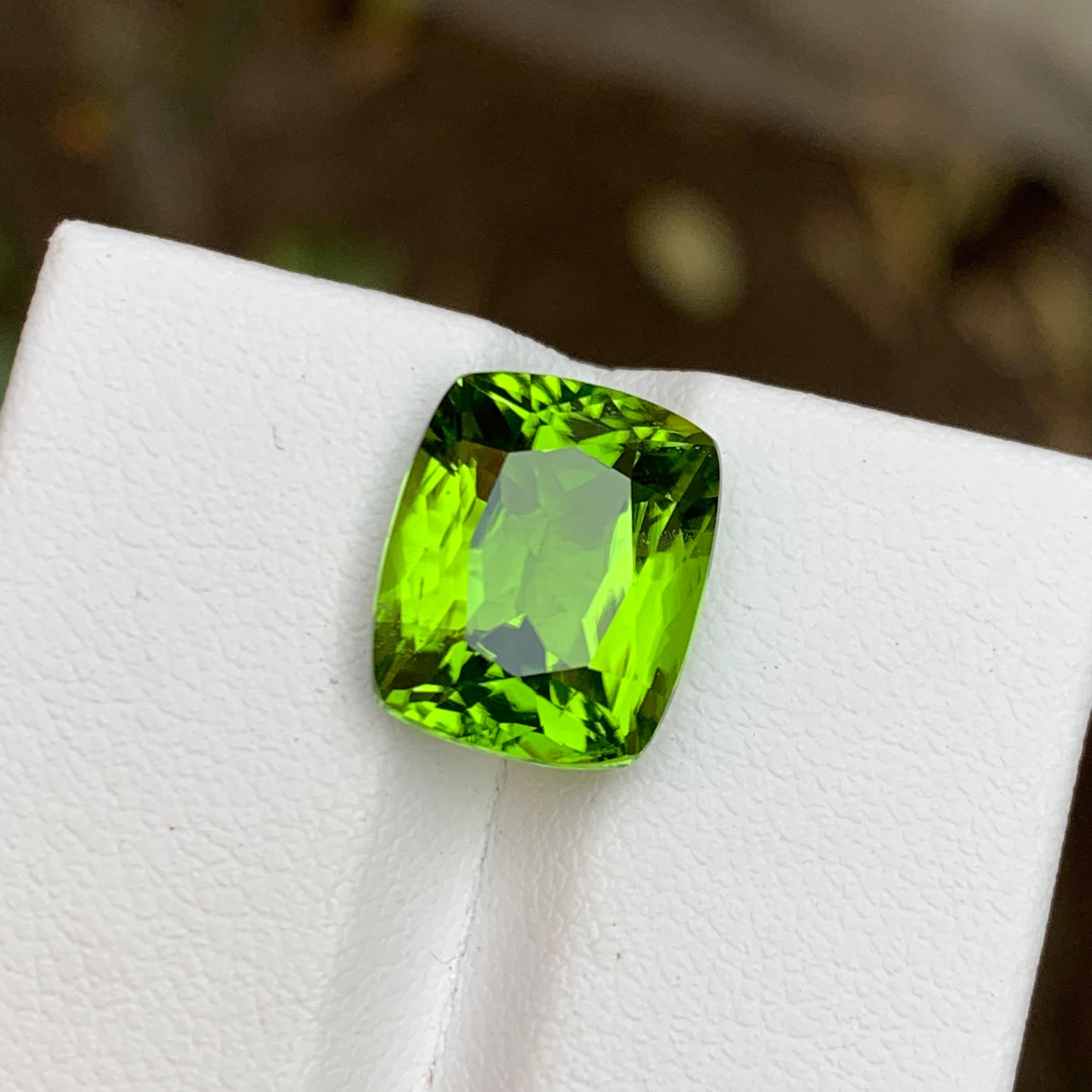 Natural Green Peridot Gemstone, 7 Carat Fancy Cushion Cut-Pendant, Jewelry Pak For Sale 5