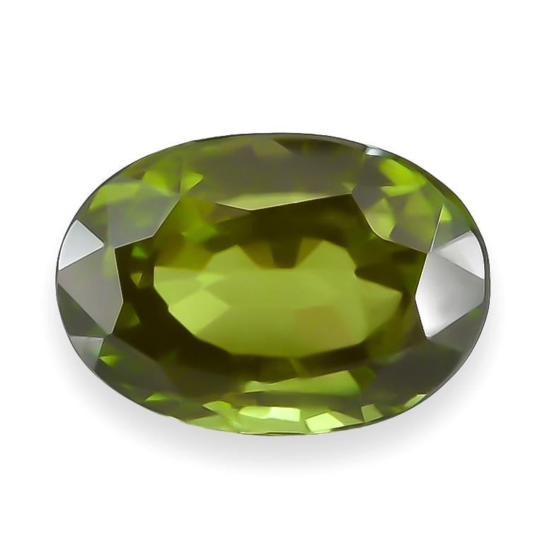 Entdecken Sie den lebendigen Charme des natürlichen Peridots, der elegant zu einem Oval geformt ist. Dieser atemberaubende Edelstein, der für seine erfrischend grüne Farbe bekannt ist, ist perfekt für alle, die die natürliche Schönheit feiner