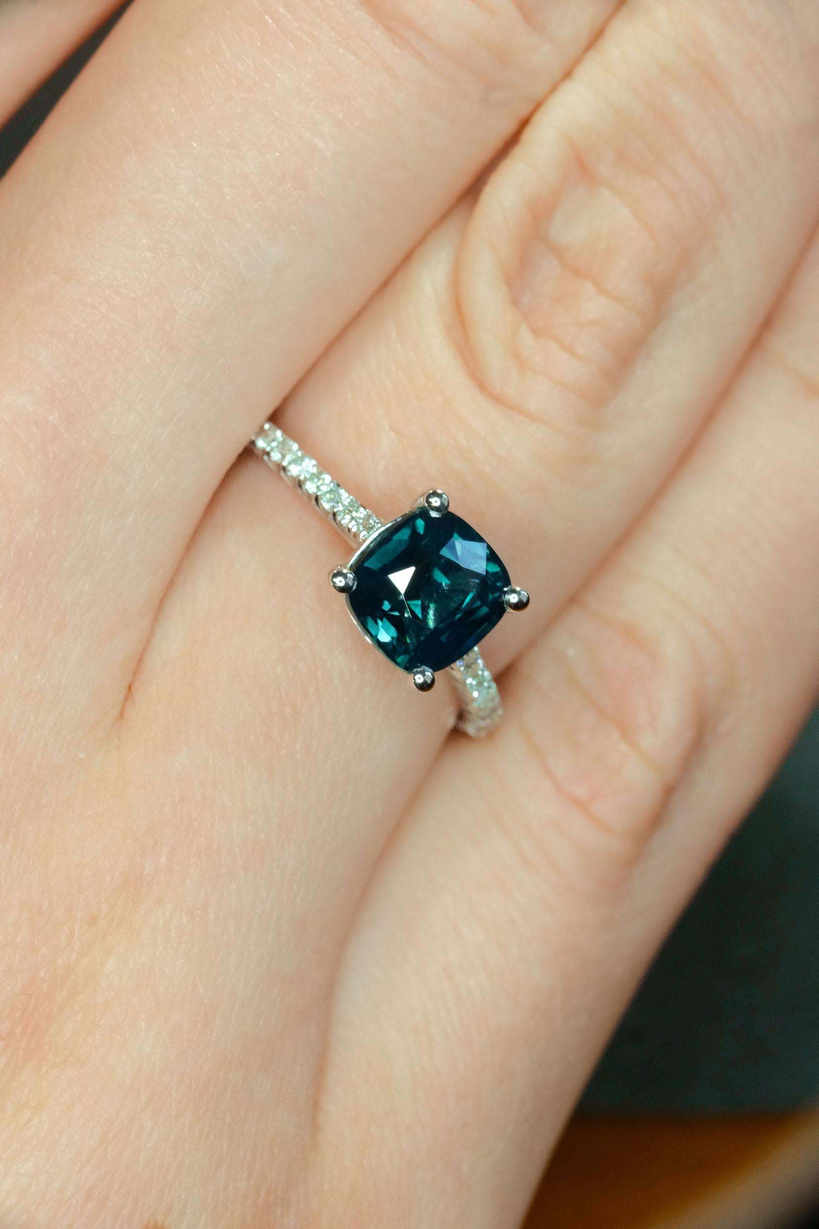 Natural Green Sapphire Stone 2.31 cts in 14KWG Ring with Diamonds / GIA Report For Sale 3