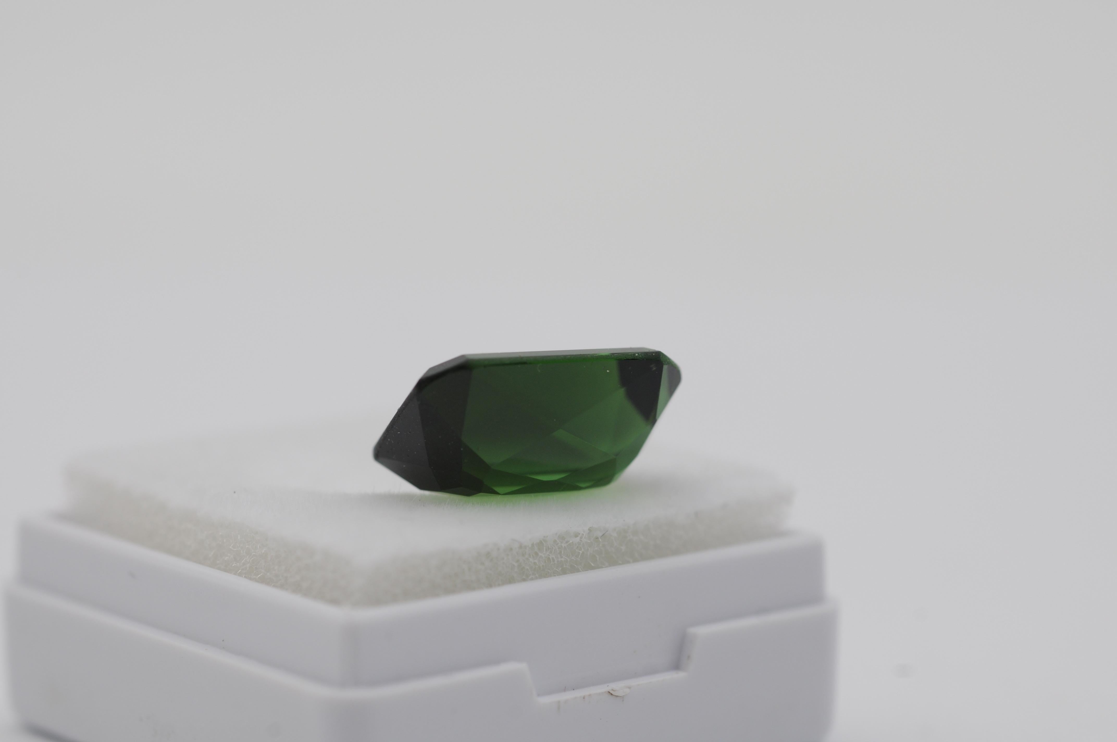 Mixed Cut Natural Green Tourmaline – 5.9 ct For Sale