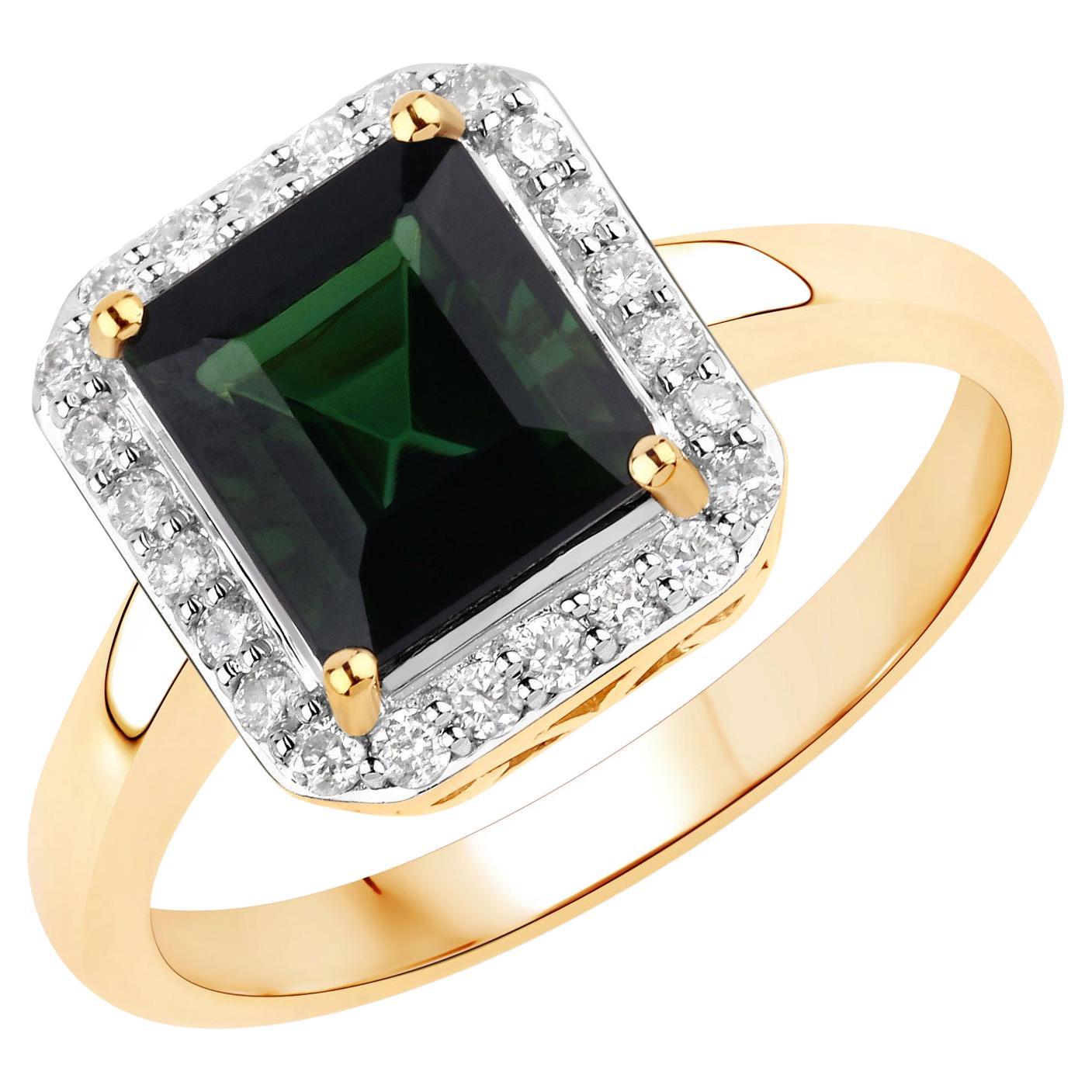 Natural Green Tourmaline and Diamond Halo Ring 3 Carats 14k Yellow Gold For Sale
