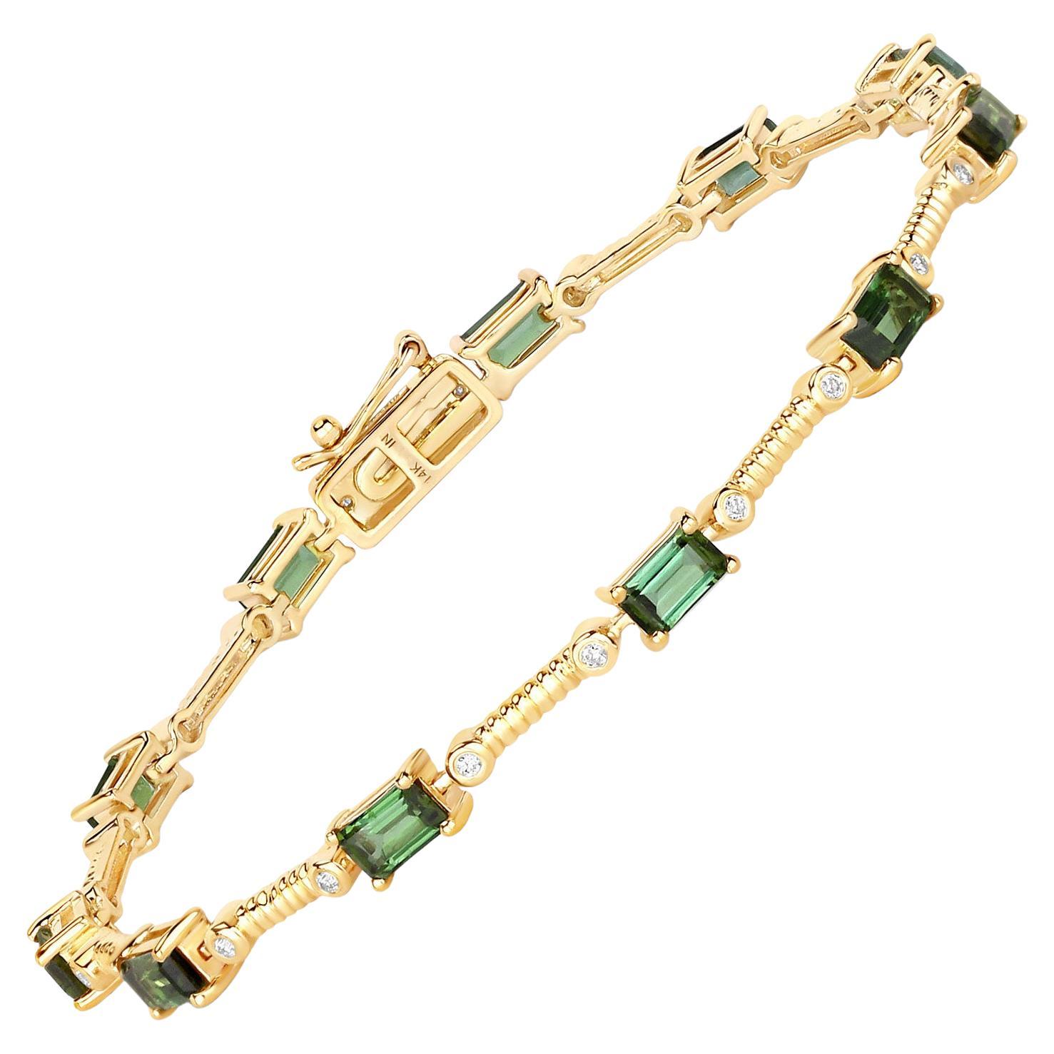 Contemporary Natural Green Tourmaline and Diamond Link Bracelet 3.25 Carats 14k Yellow Gold For Sale