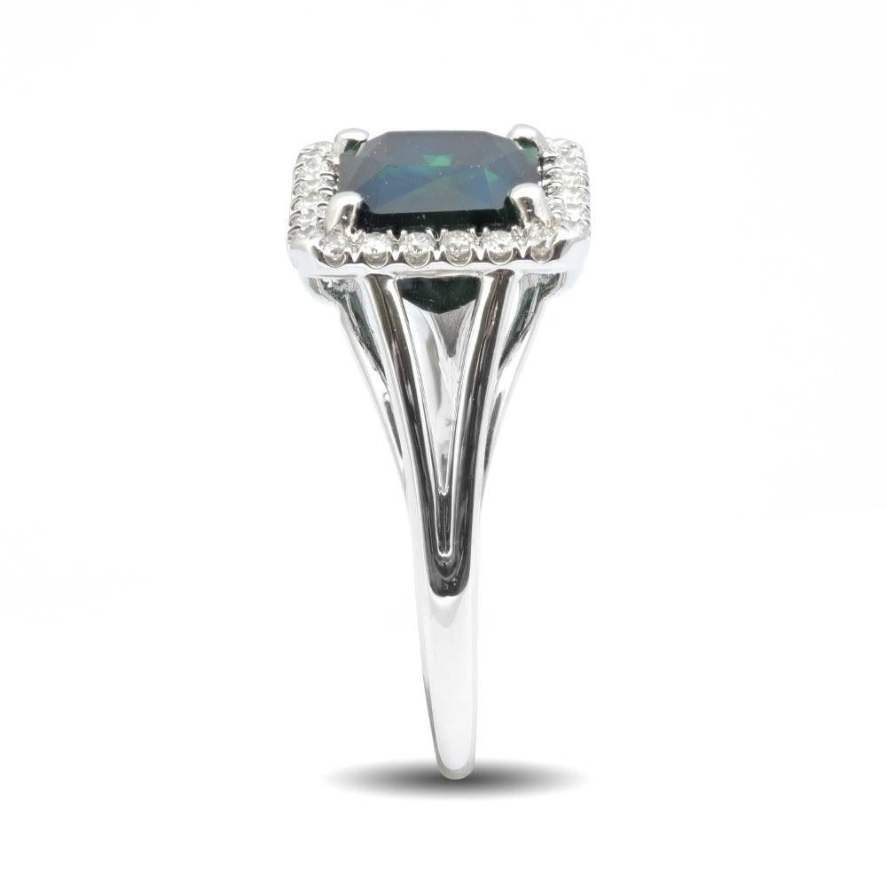 Natural Green Tourmaline Gemstone 2.86 cts in 14K White Gold Ring with Diamonds In New Condition For Sale In Los Angeles, CA