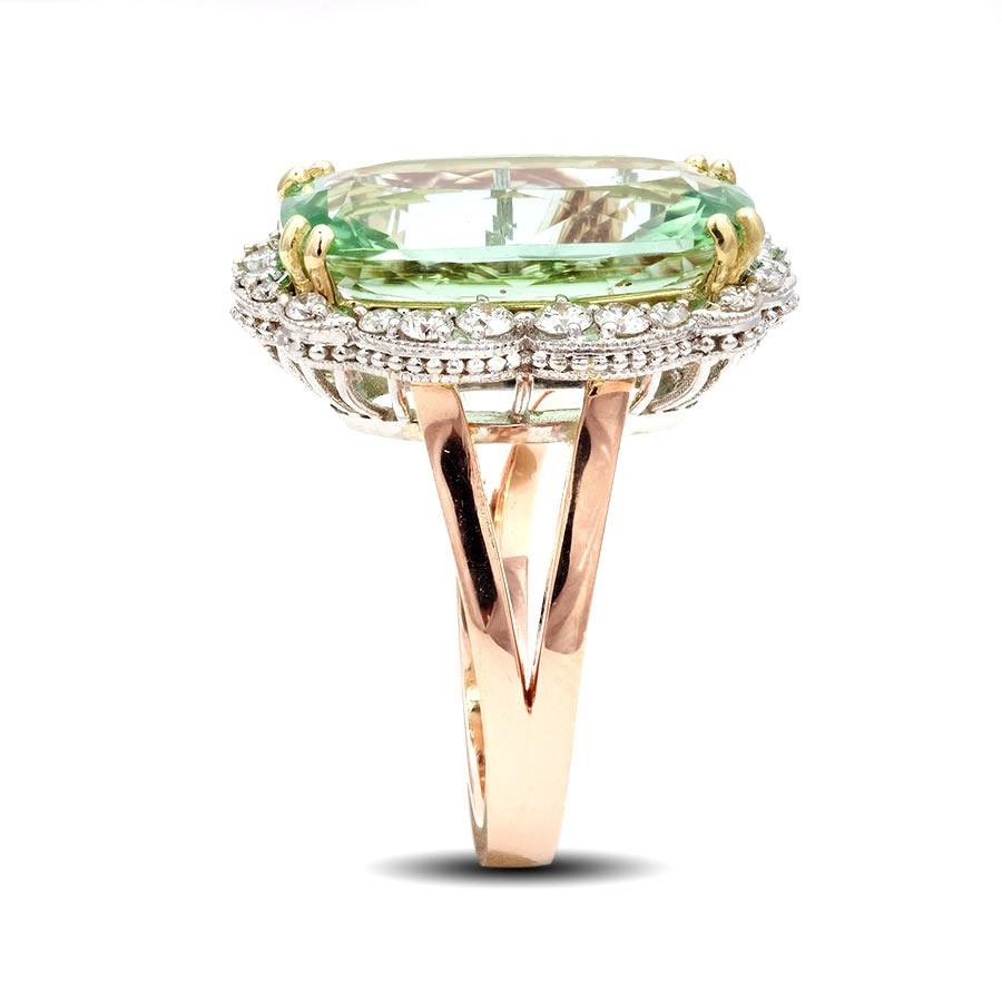 Natural Green Tourmaline Gemstone 9.32 cts in 14KR, W&Y Gold Ring with Diamonds In New Condition For Sale In Los Angeles, CA