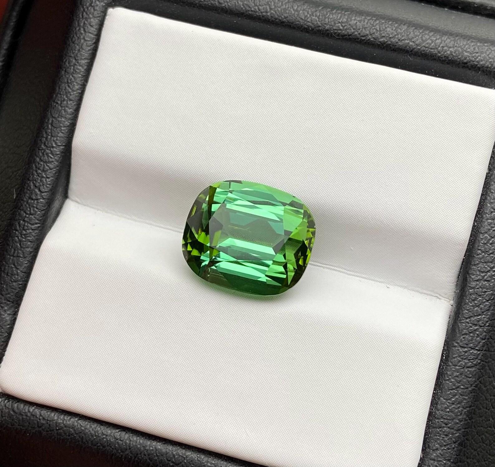Tourmaline verte naturelle en vrac 5,41 ct. Coupe coussin, Origine Afghanistan en vente 4