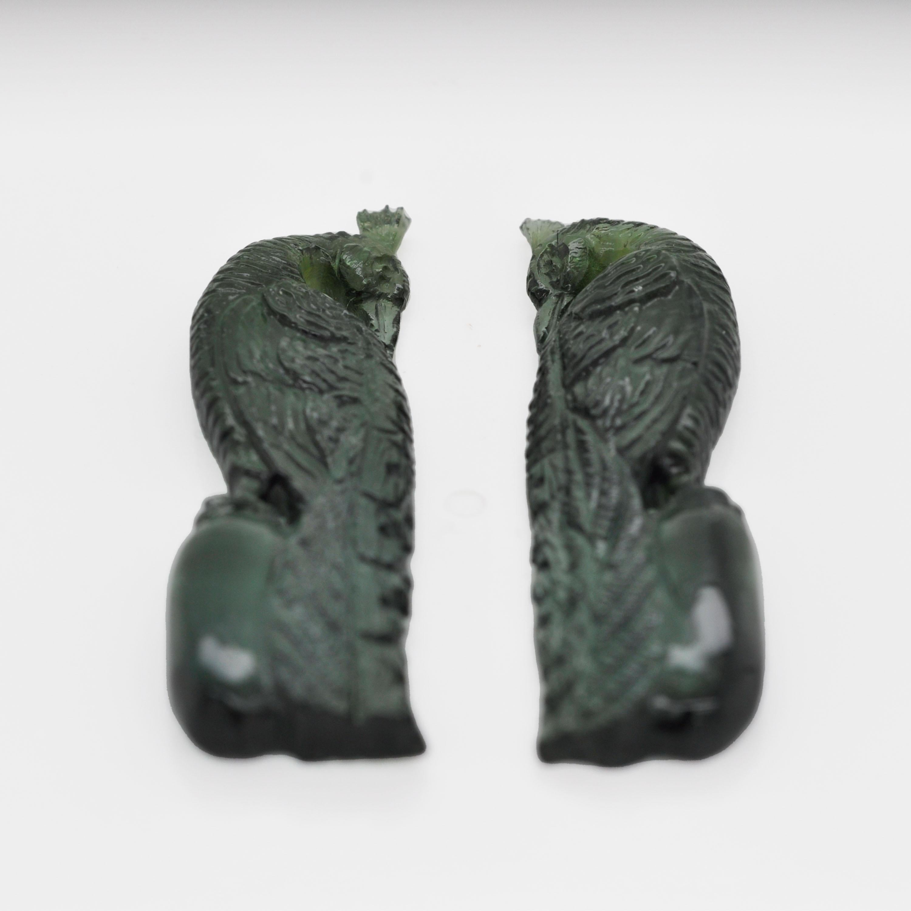 Natural Green Tourmaline Peacock Pair Loose Gemstone for Pendant Brooch Earrings In New Condition For Sale In Jaipur, Rajasthan