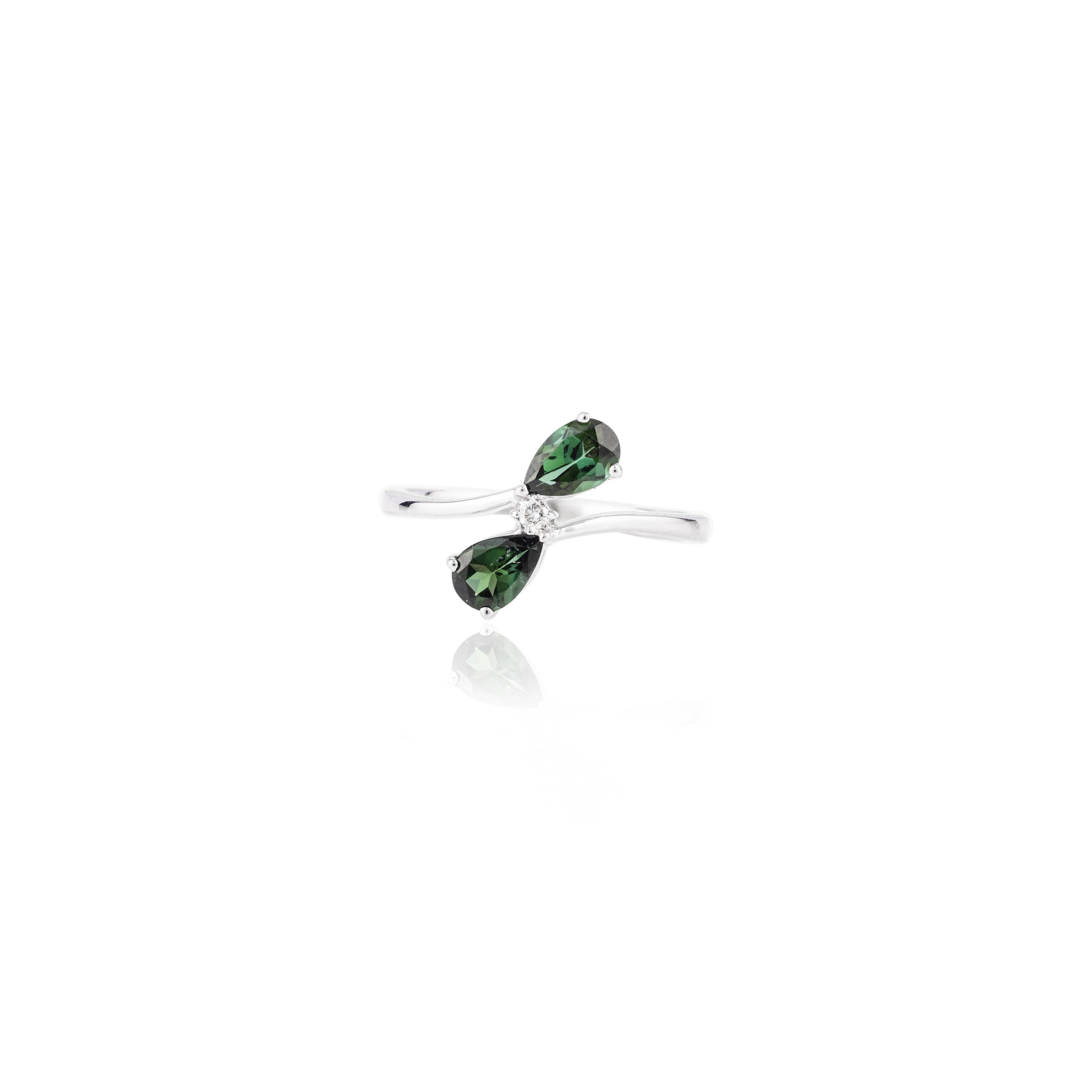 Im Angebot: Natürlicher Grüner Turmalin-Diamant-Zwei-Stein-Ring aus 14k Weißgold () 3