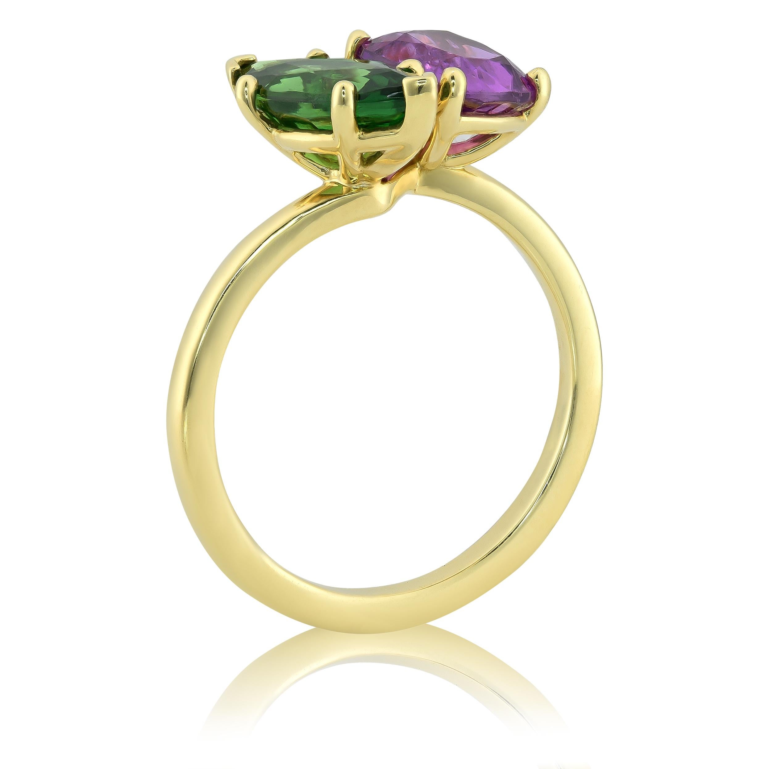 Natürlicher grüner Tsavorit, lila Saphir 3,52 Karat TW in 18 Karat Gelbgold Ring gefasst (Gemischter Schliff)
