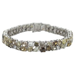 Armband mit natürlichen grünen und weißen Diamanten 22,73CT 18K Weißgold
