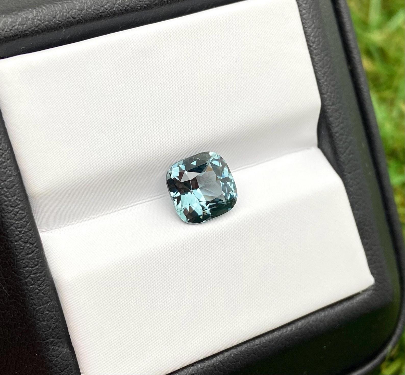 Natural Grey-blue Spinel loose gemstone 2.05 ct., cushion cut, Origin Tanzania For Sale 1
