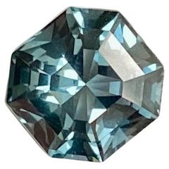 Gema suelta natural espinela azul grisácea 2,09 ct. Alta calidad, Octógono, Tanzania