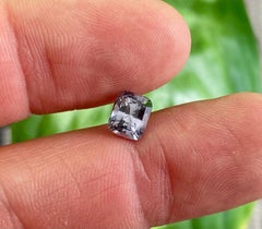Natürlicher Grauer Spinell lose Edelstein 2,06 ct. Hochwertiges, Tansania, Zertifikat